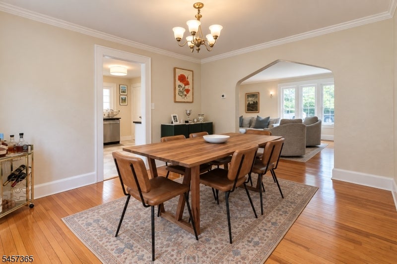 8 S Oak Ct
