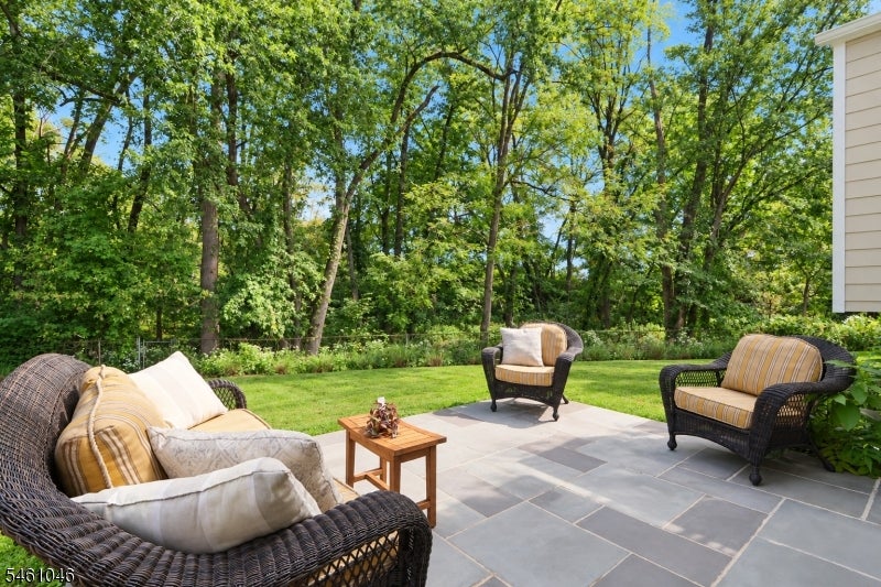37 Spring Garden Dr