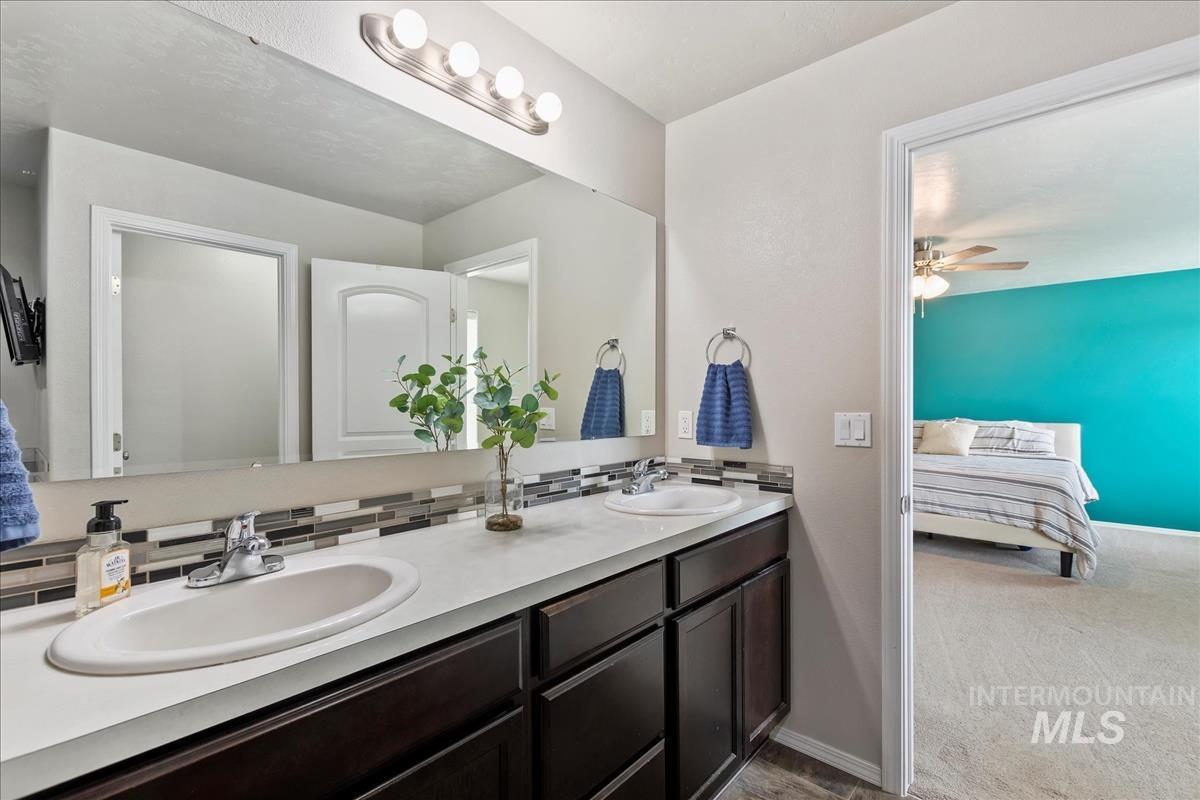 1015 E Cape Elizabeth Dr