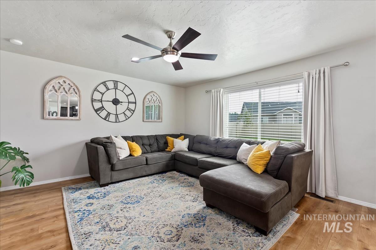 1015 E Cape Elizabeth Dr