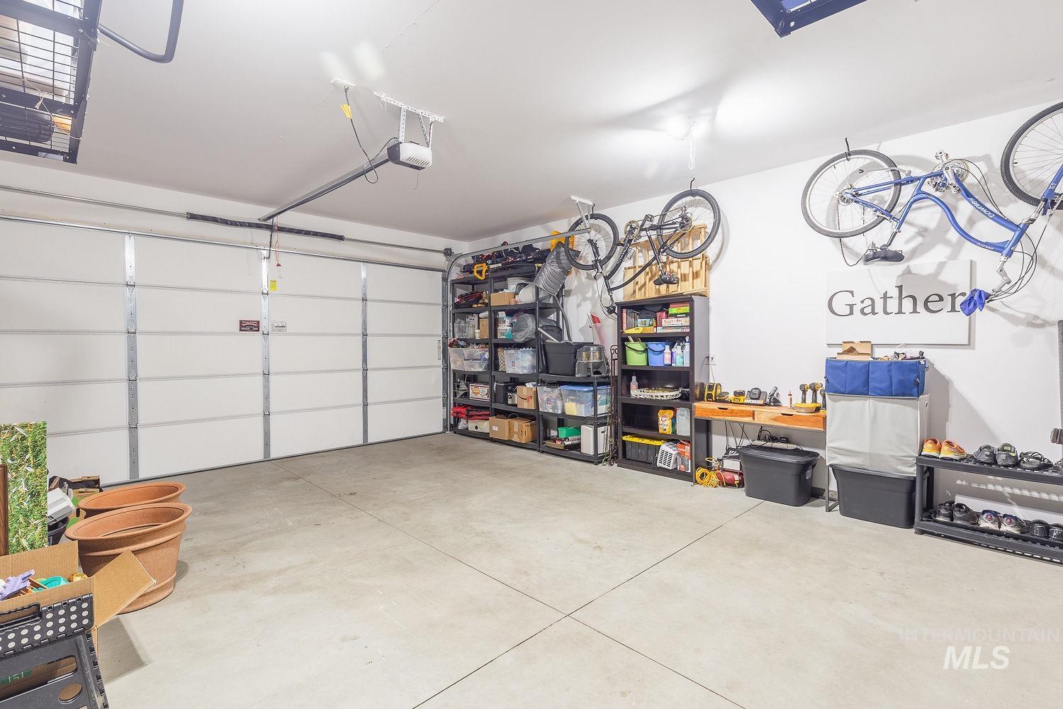 5559 W Song Sparrow St
