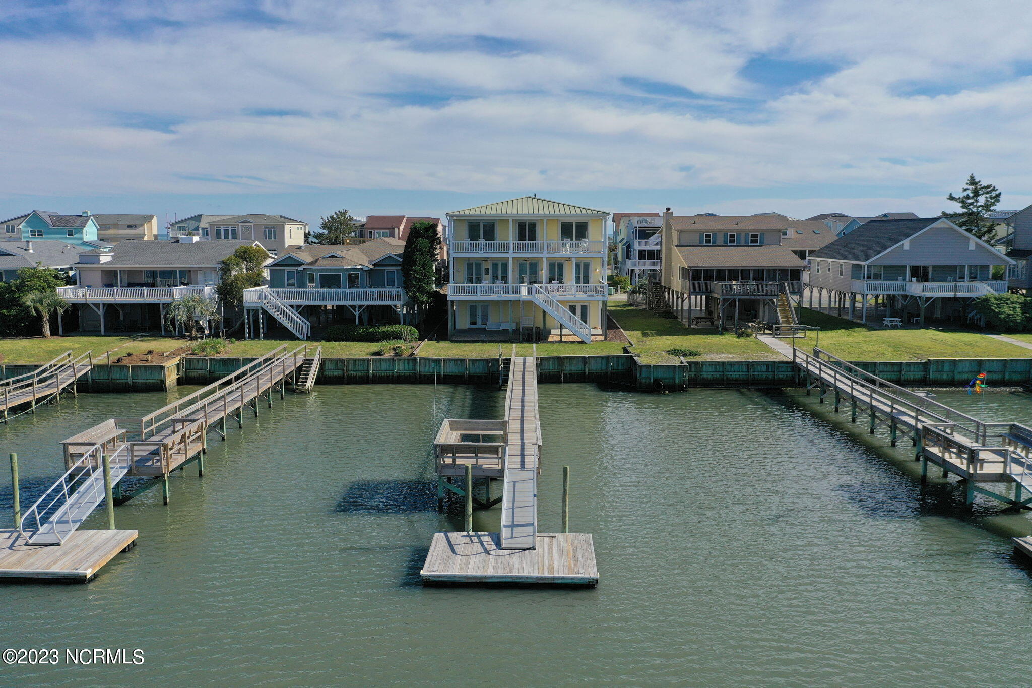 1801 Canal Drive