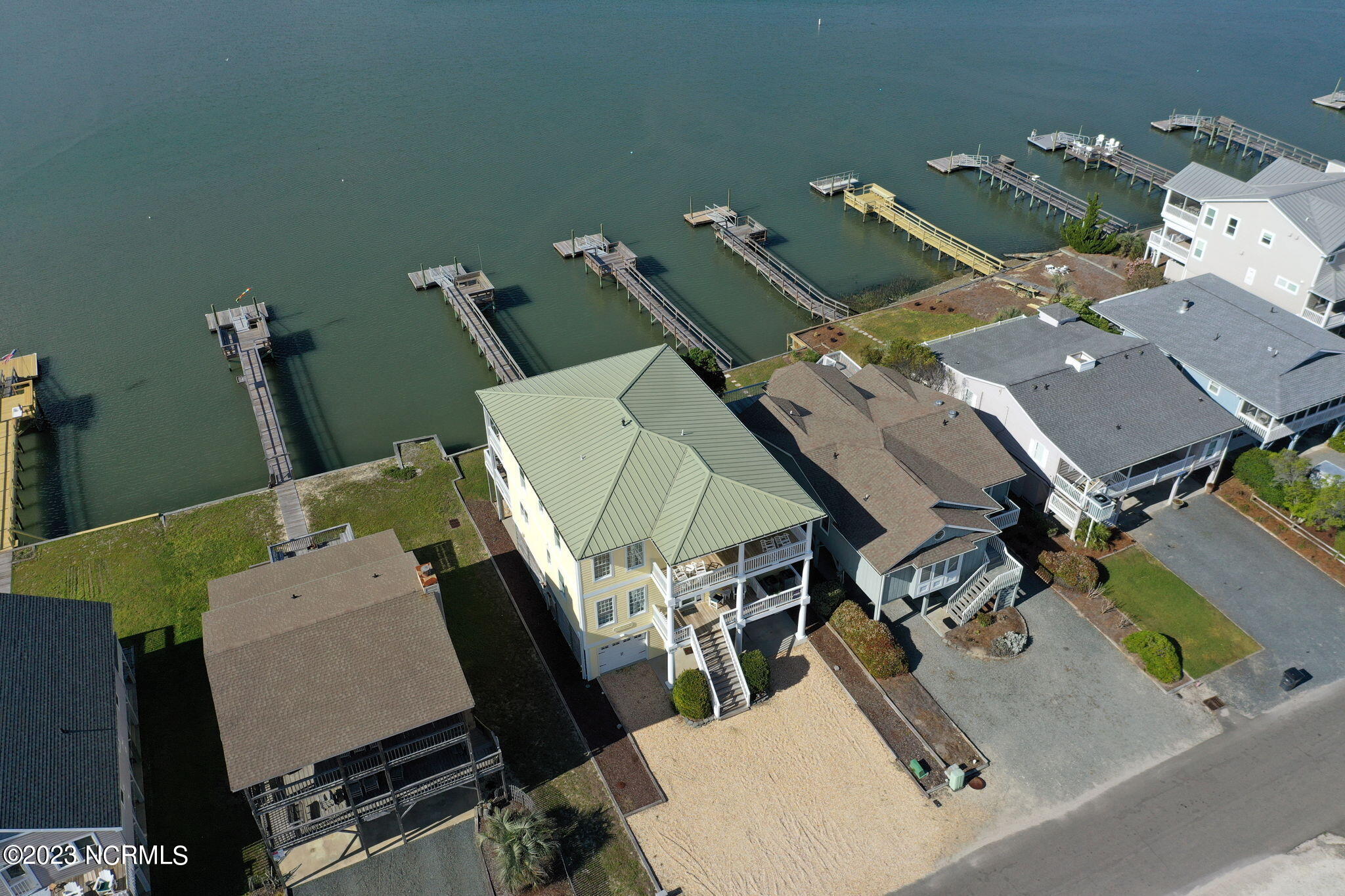 1801 Canal Drive