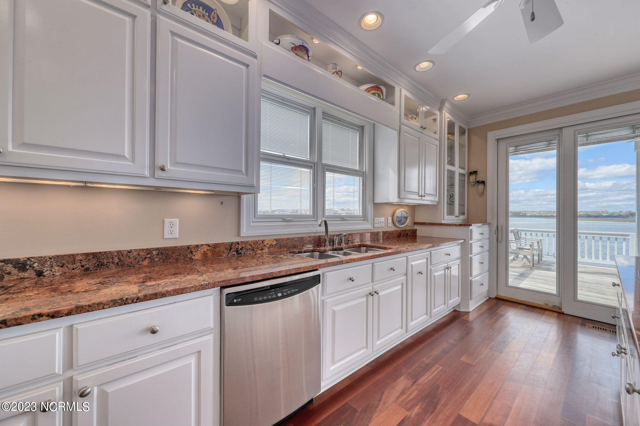 1801 Canal Drive