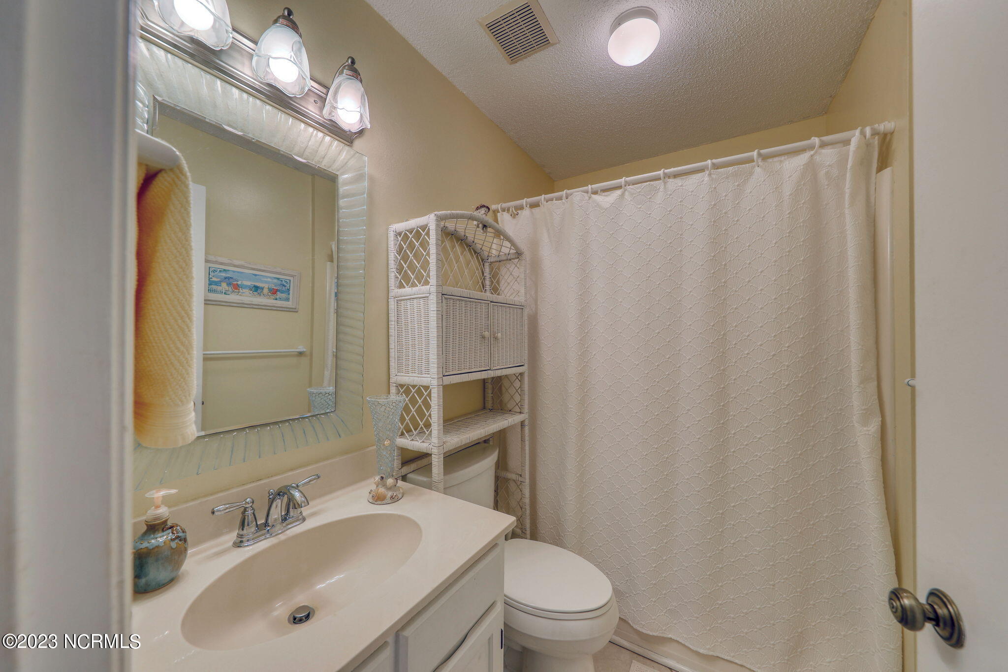 31 Ocean Isle West Boulevard, B3