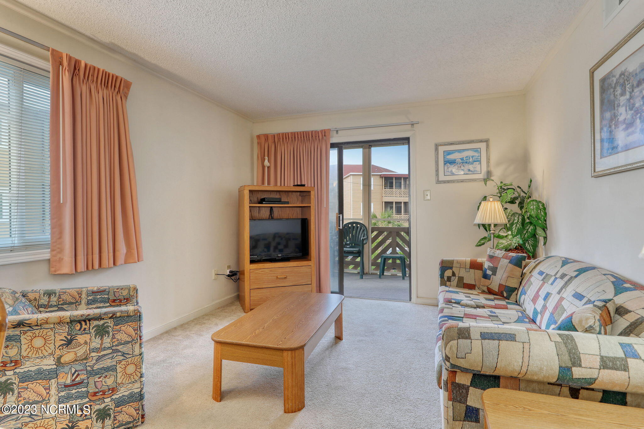 609 Hillside Avenue S, D-20