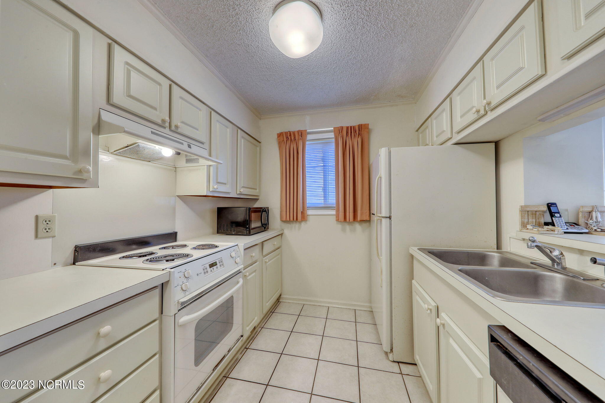 609 Hillside Avenue S, D-20