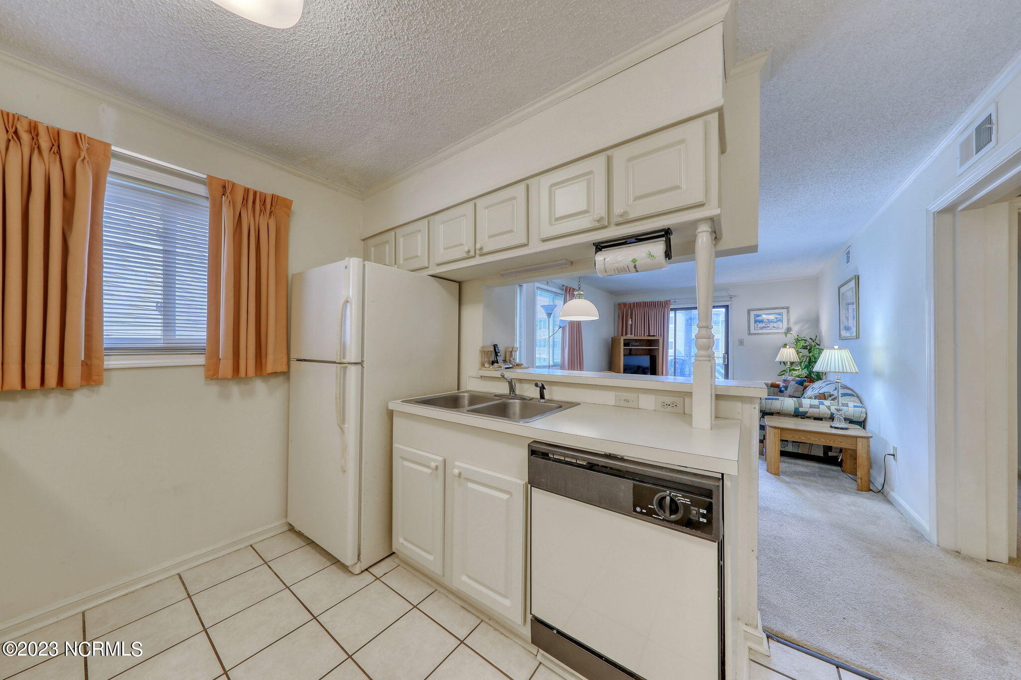 609 Hillside Avenue S, D-20