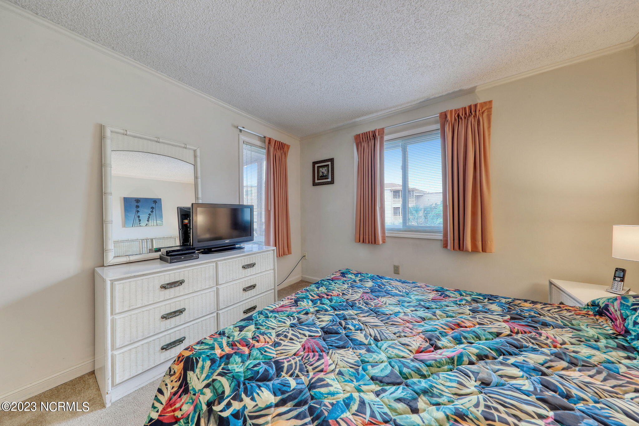 609 Hillside Avenue S, D-20