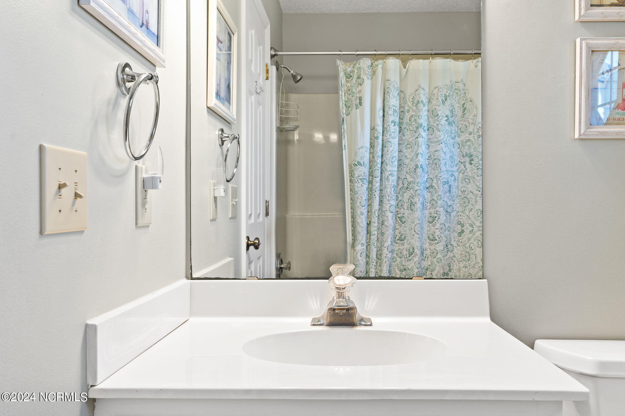 110 Strawflower Drive, Unit B