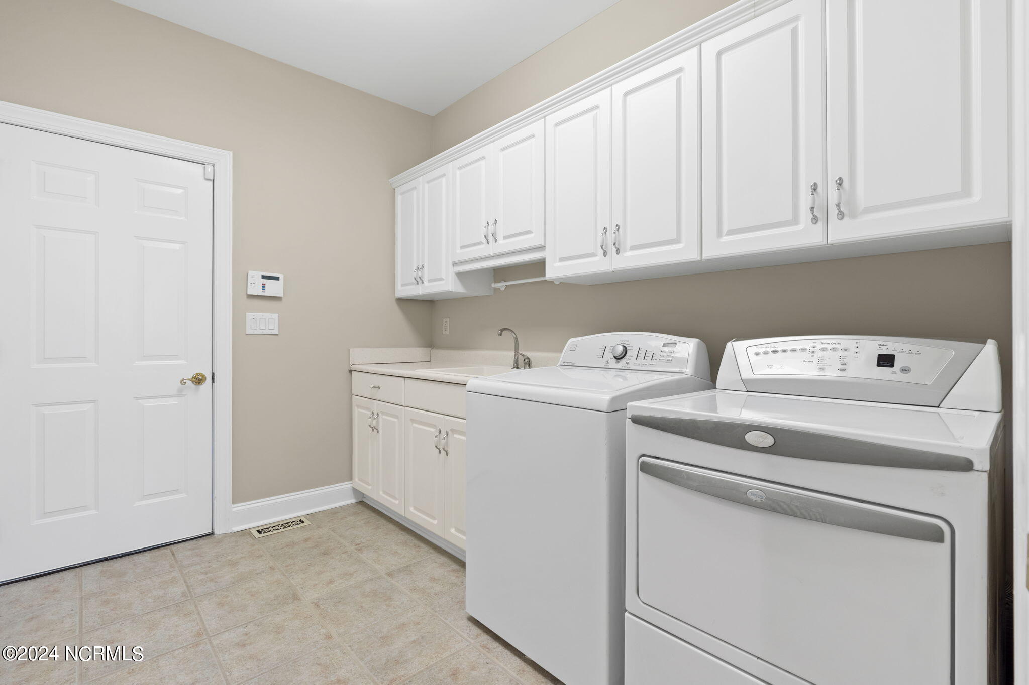 6696 Newpenny Lane SW