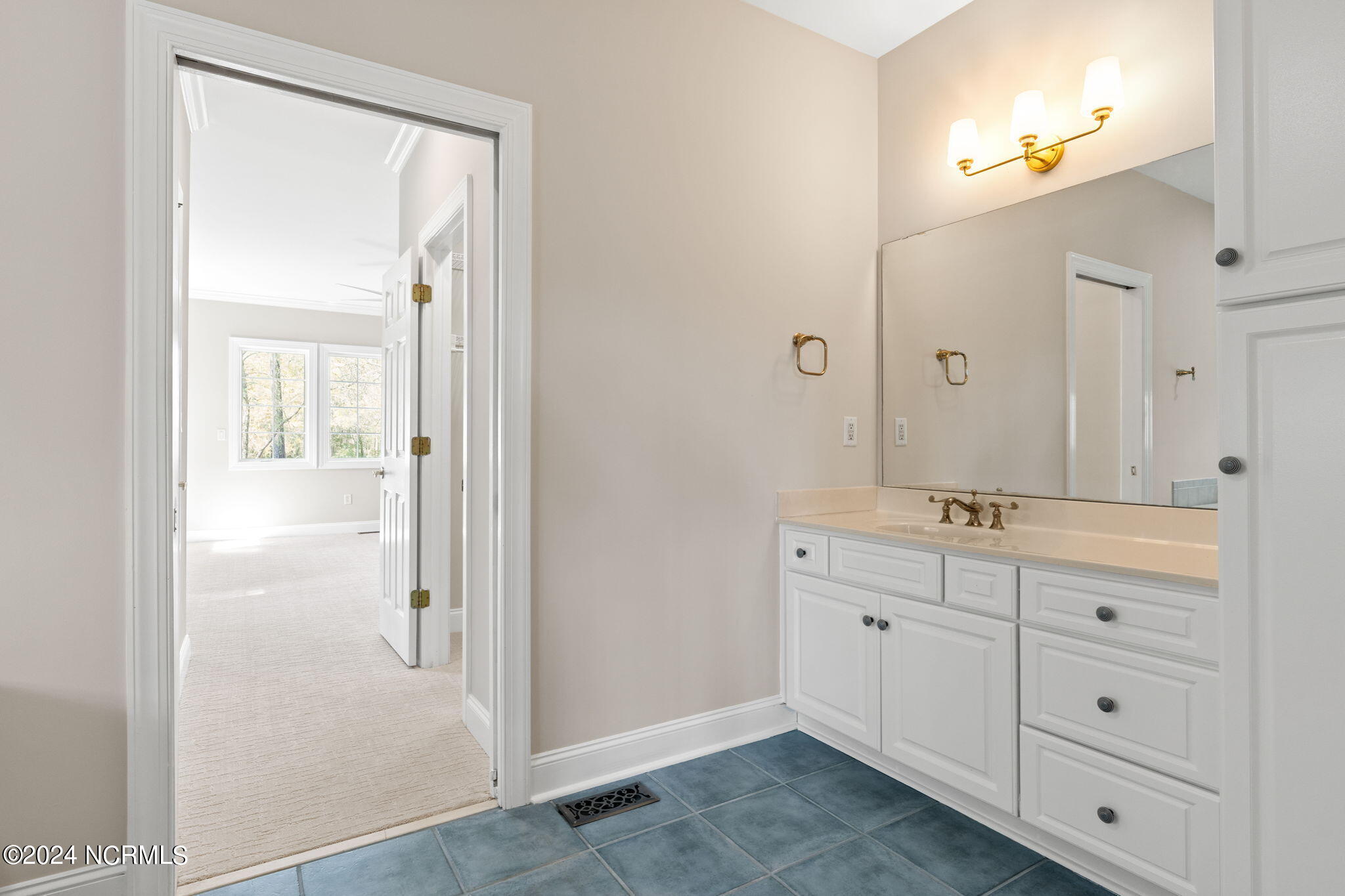 6696 Newpenny Lane SW