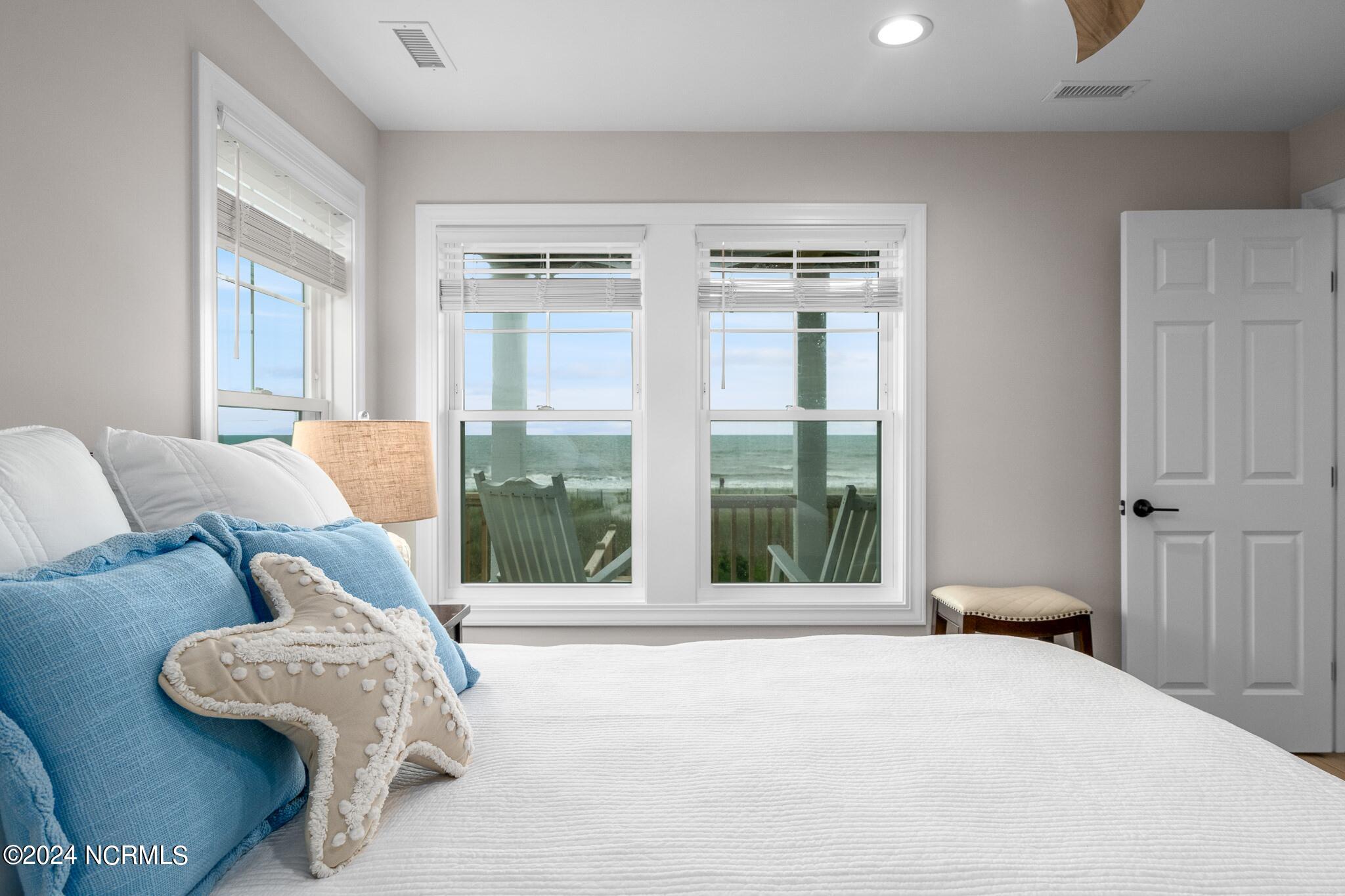 120 Ocean Boulevard E