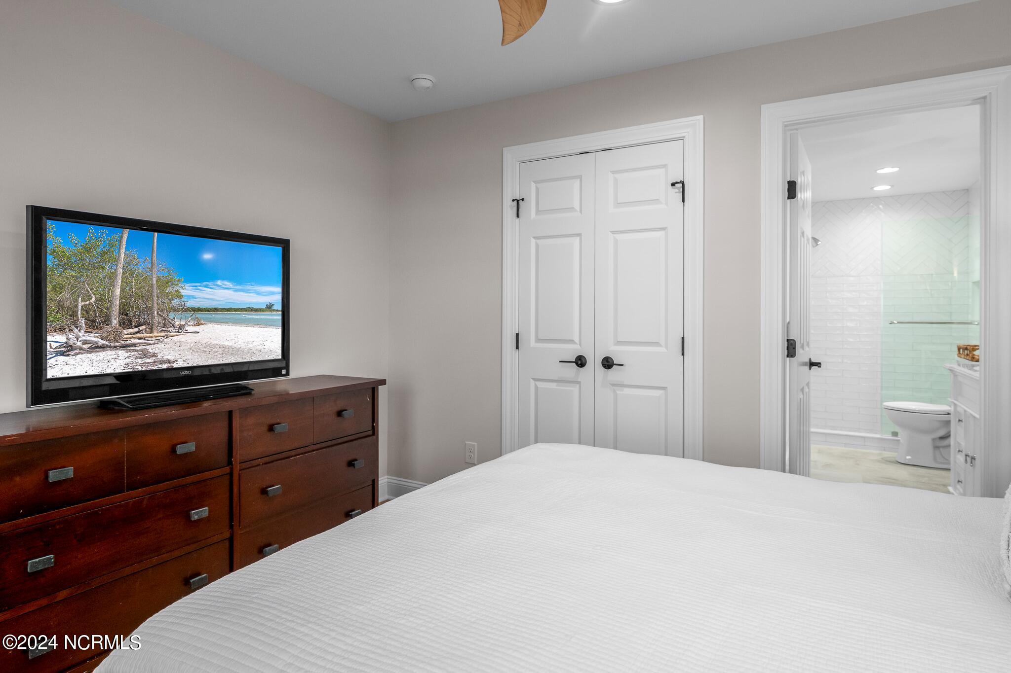 120 Ocean Boulevard E