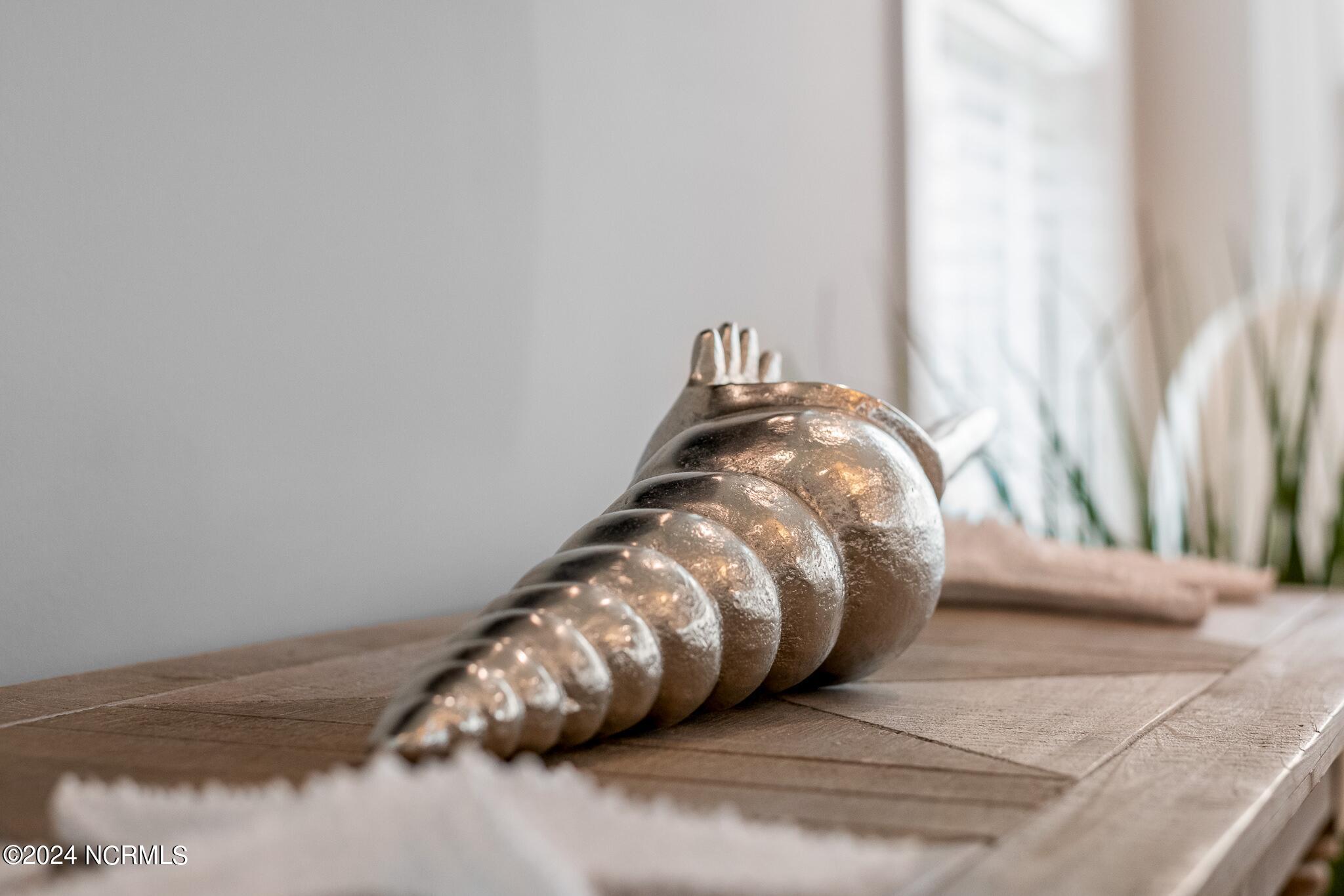 120 Ocean Boulevard E