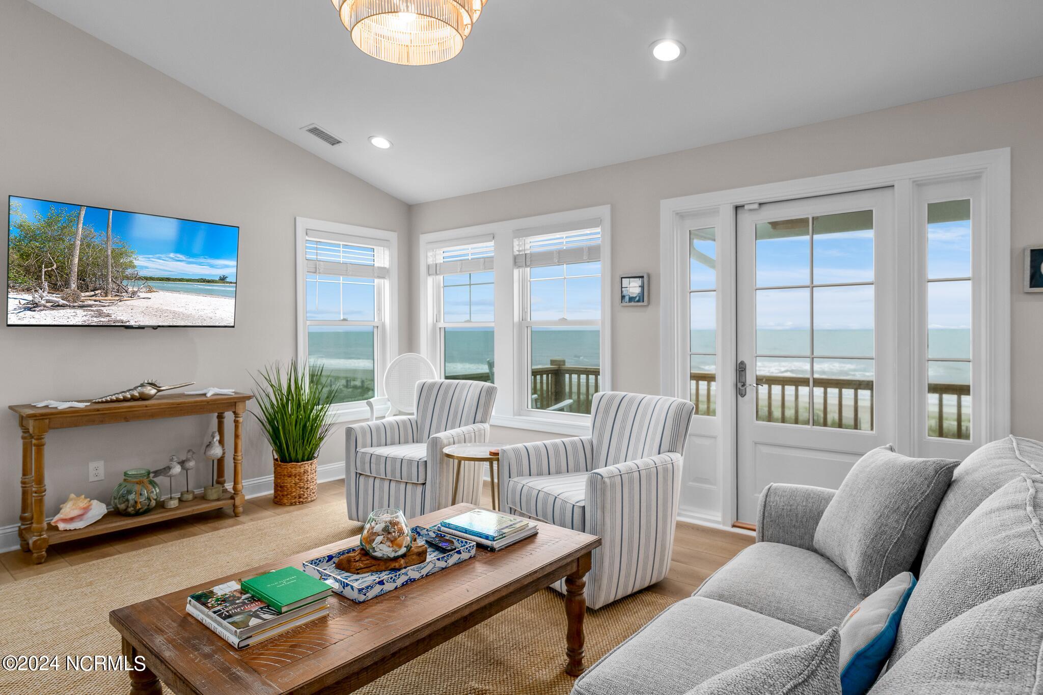 120 Ocean Boulevard E