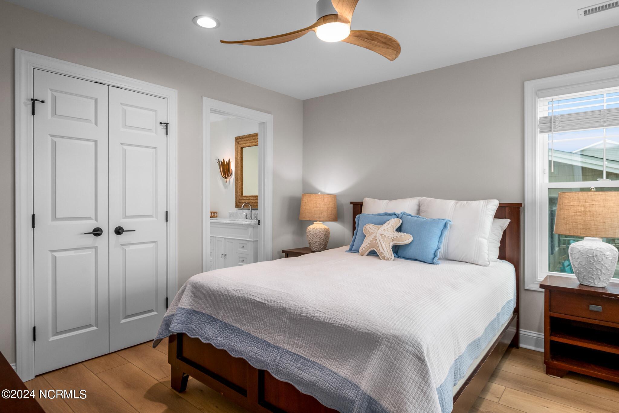 120 Ocean Boulevard E