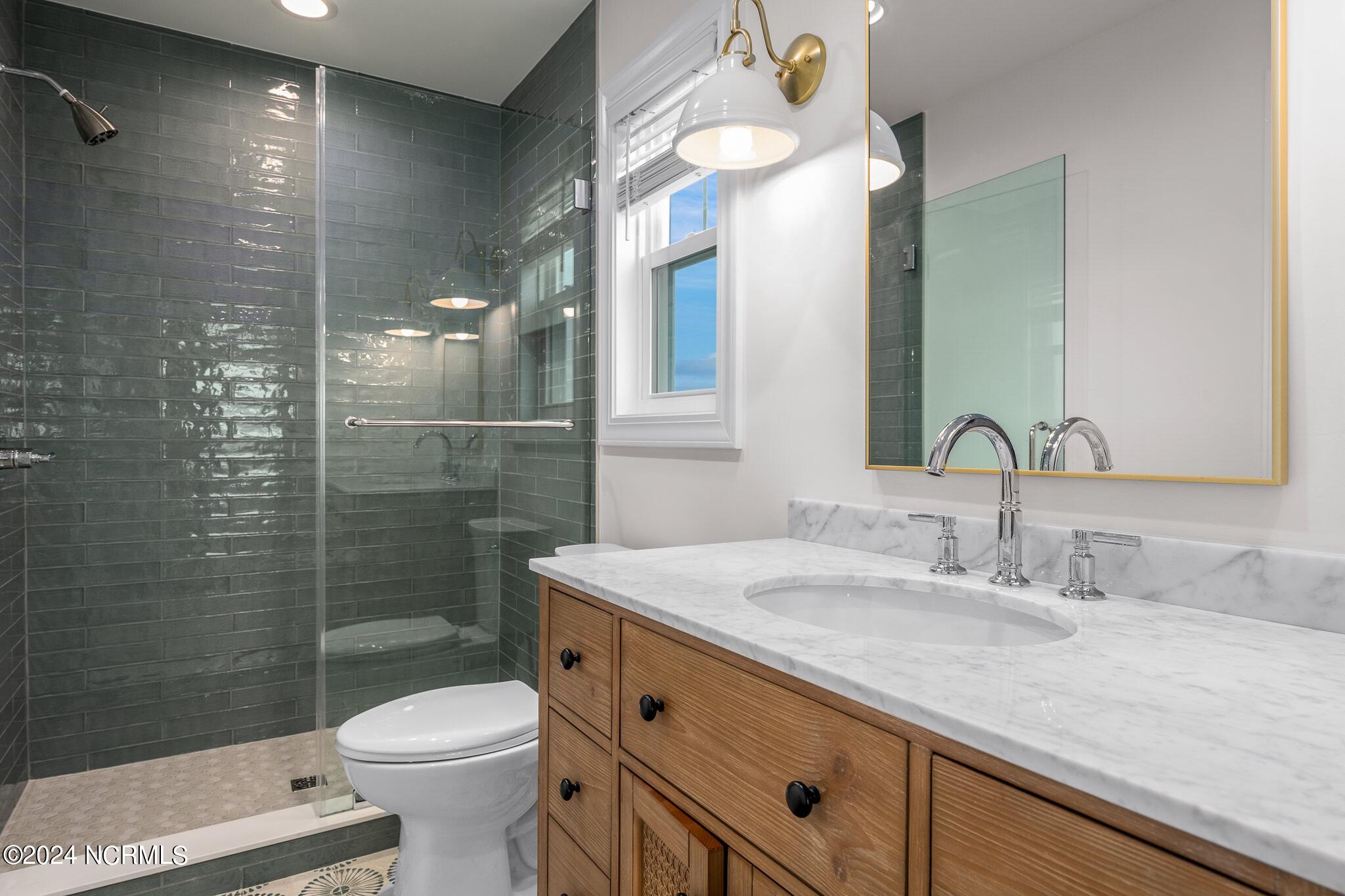 120 Ocean Boulevard E