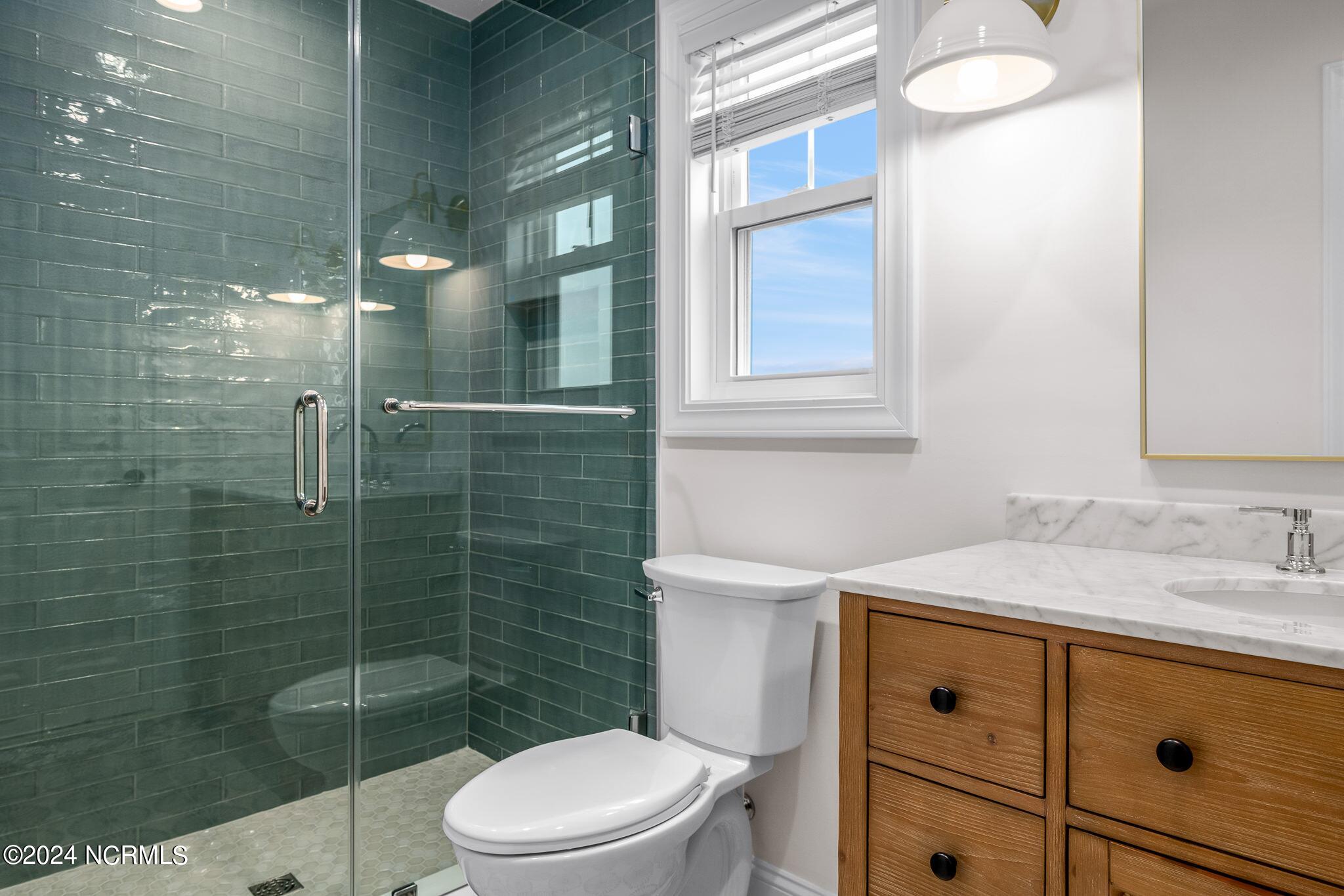 120 Ocean Boulevard E