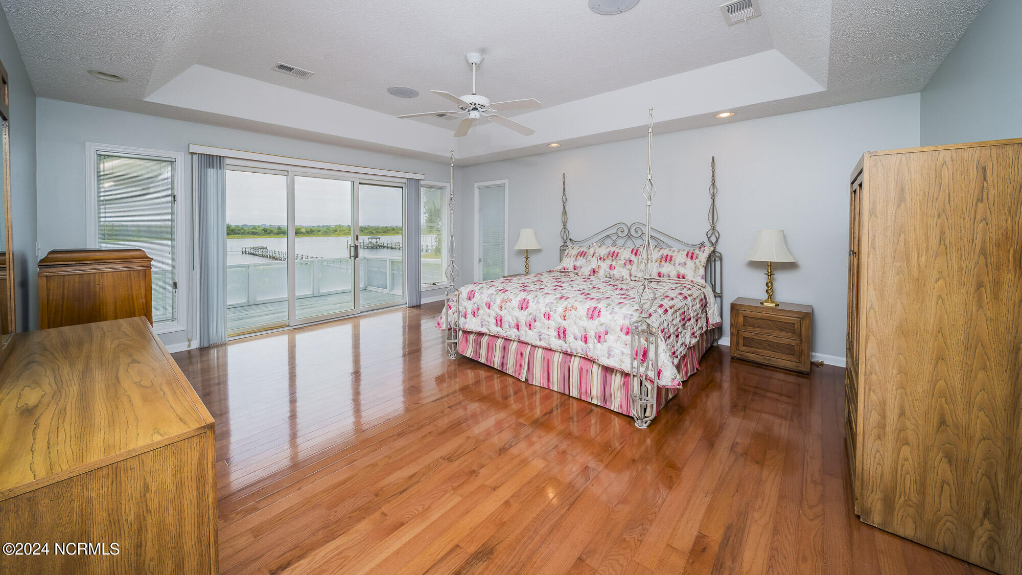213 W Canal Avenue