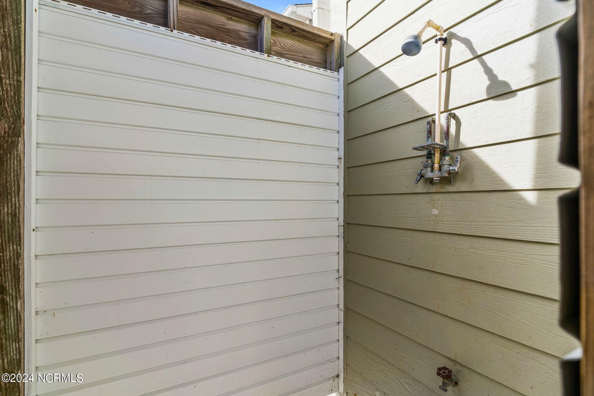 108 Burlington Street