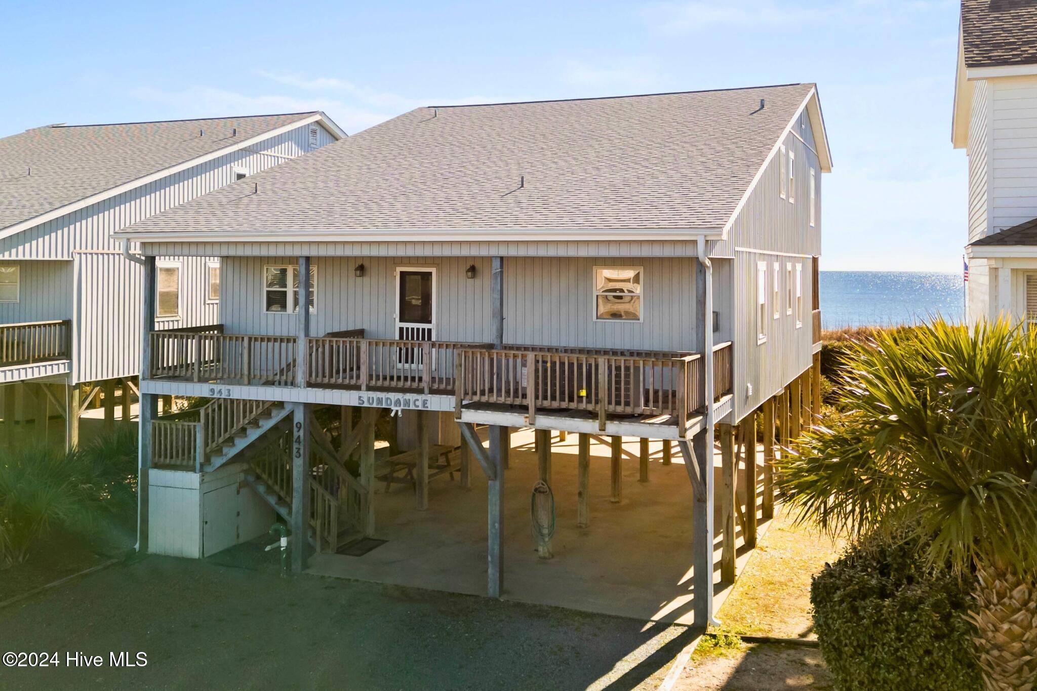 943 Ocean Boulevard W