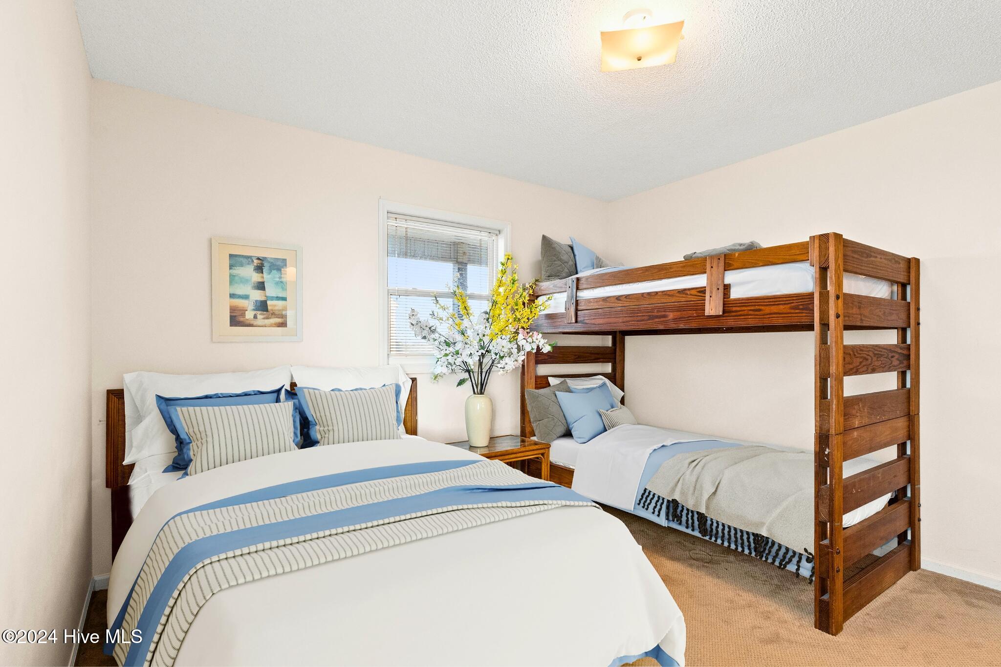 943 Ocean Boulevard W