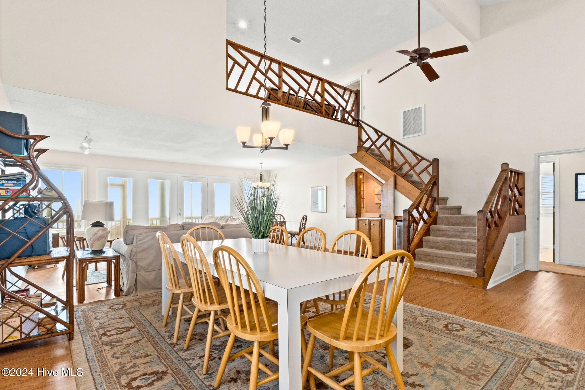943 Ocean Boulevard W