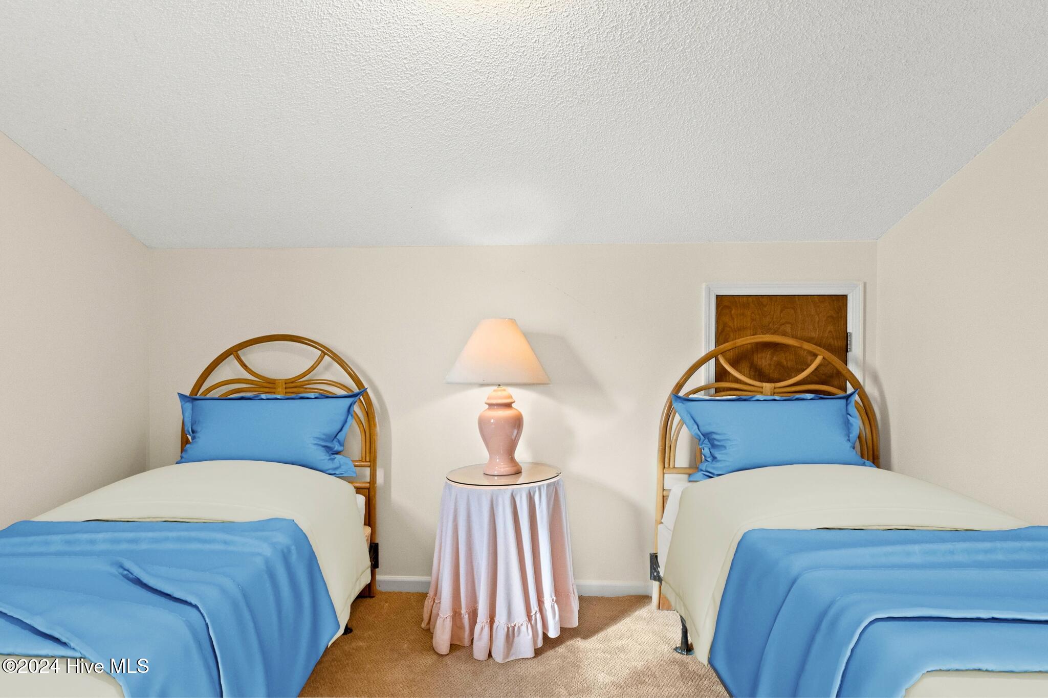 943 Ocean Boulevard W