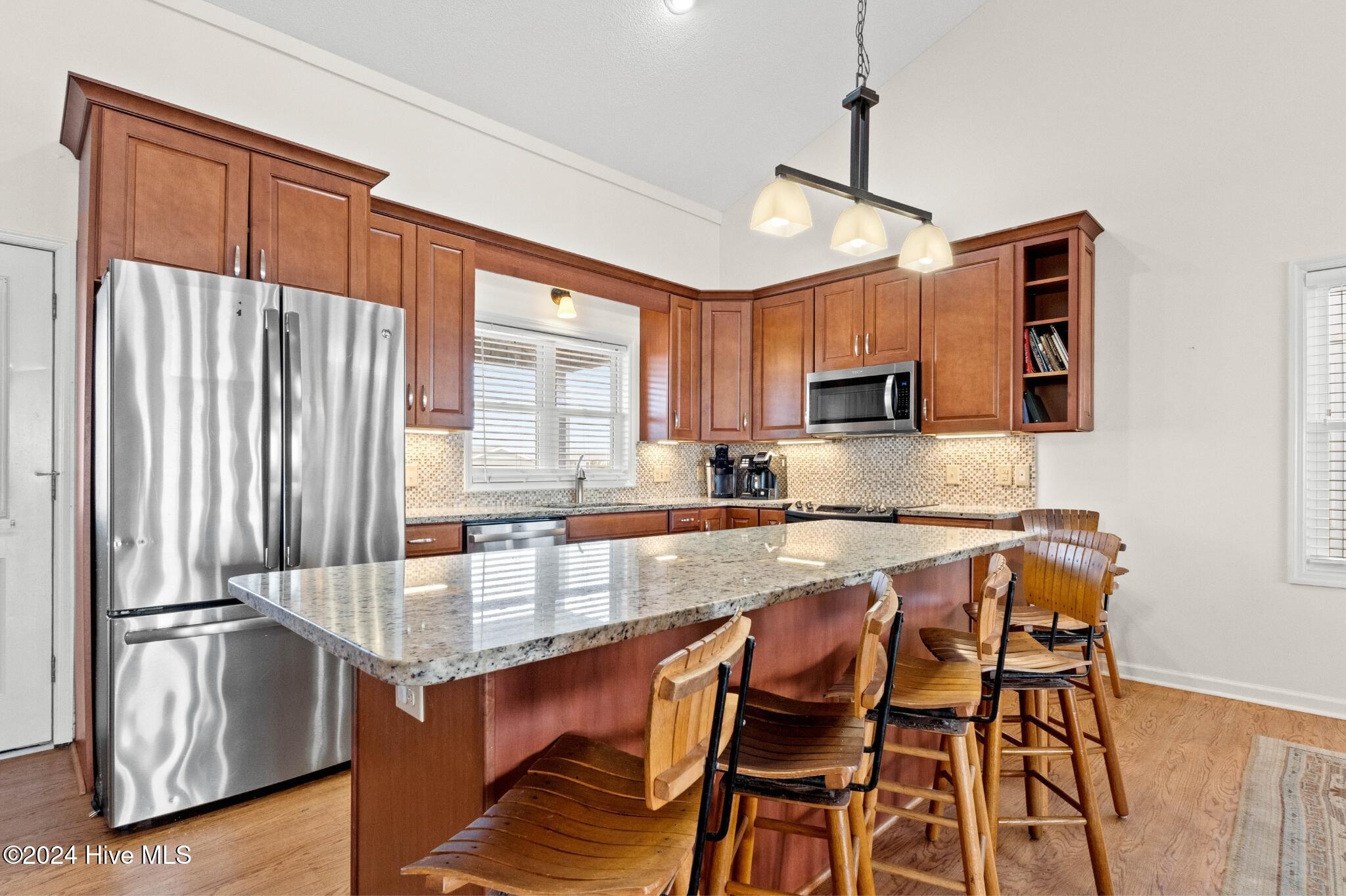 943 Ocean Boulevard W