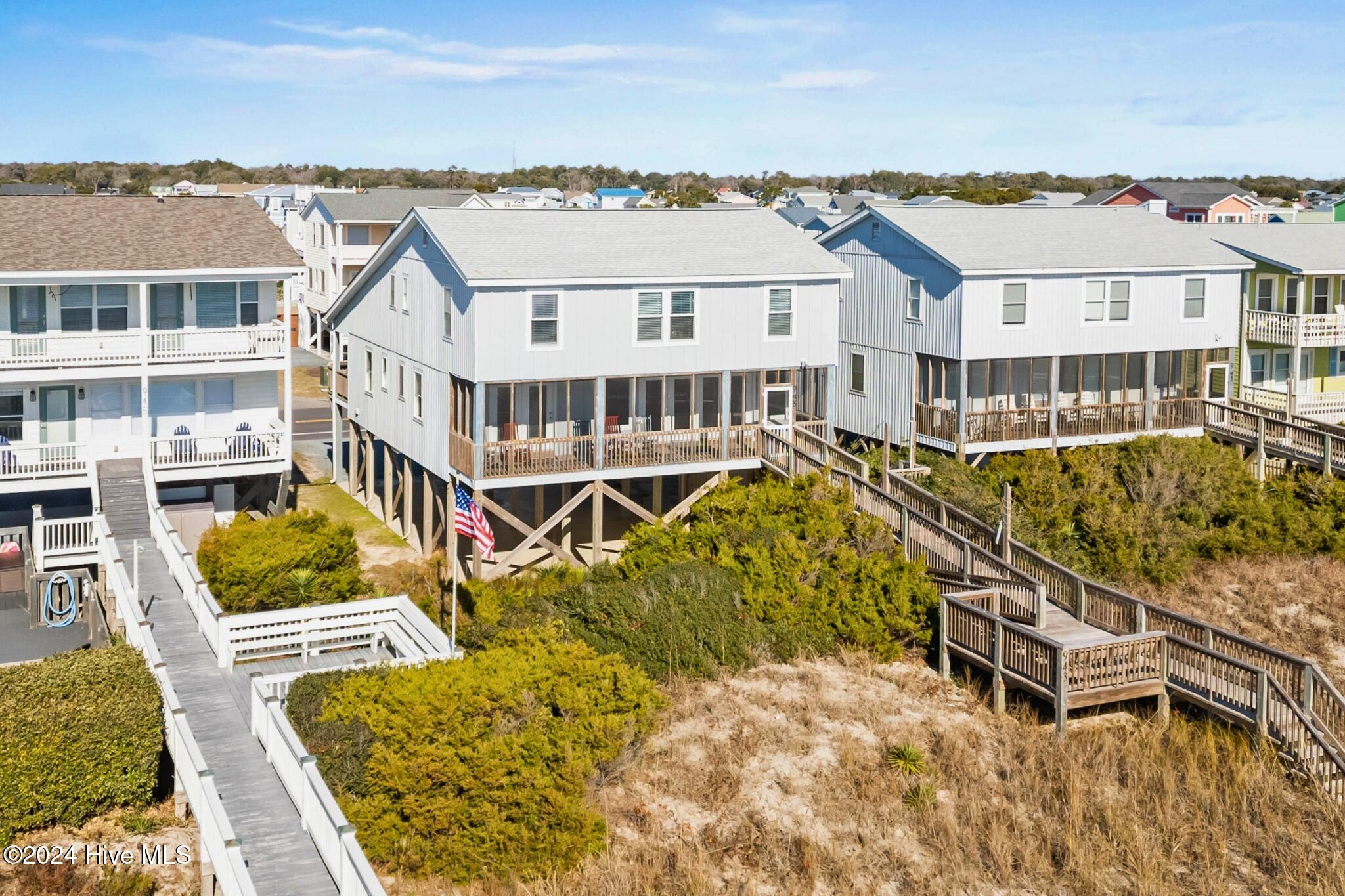 943 Ocean Boulevard W