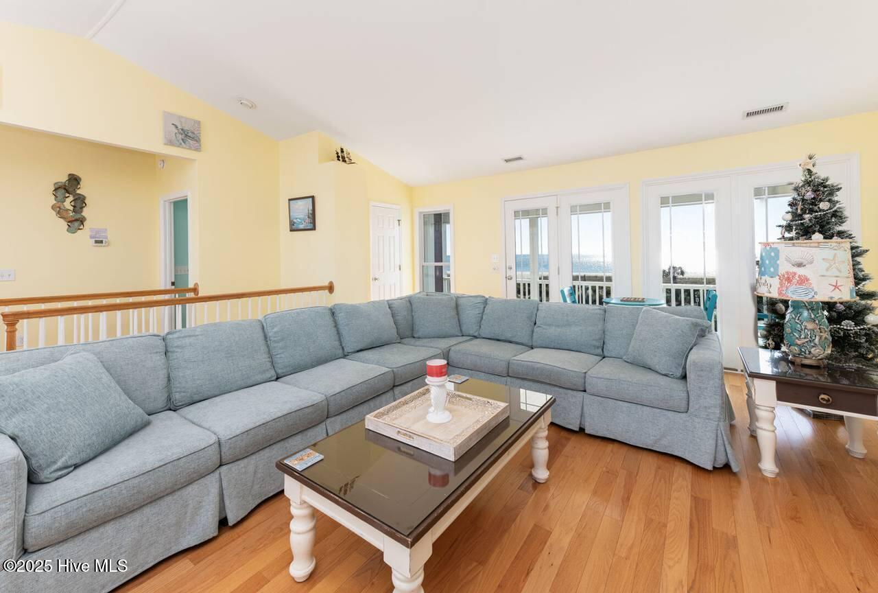 167 Ocean Boulevard E