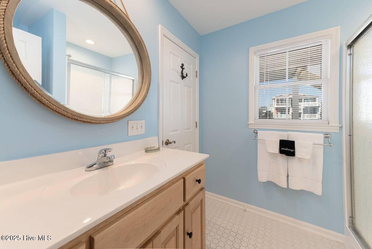 167 Ocean Boulevard E