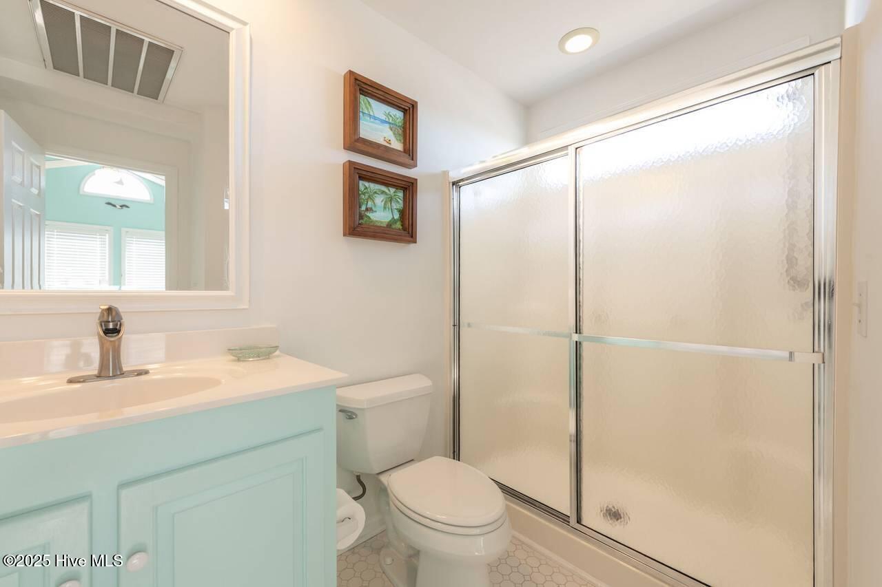 167 Ocean Boulevard E