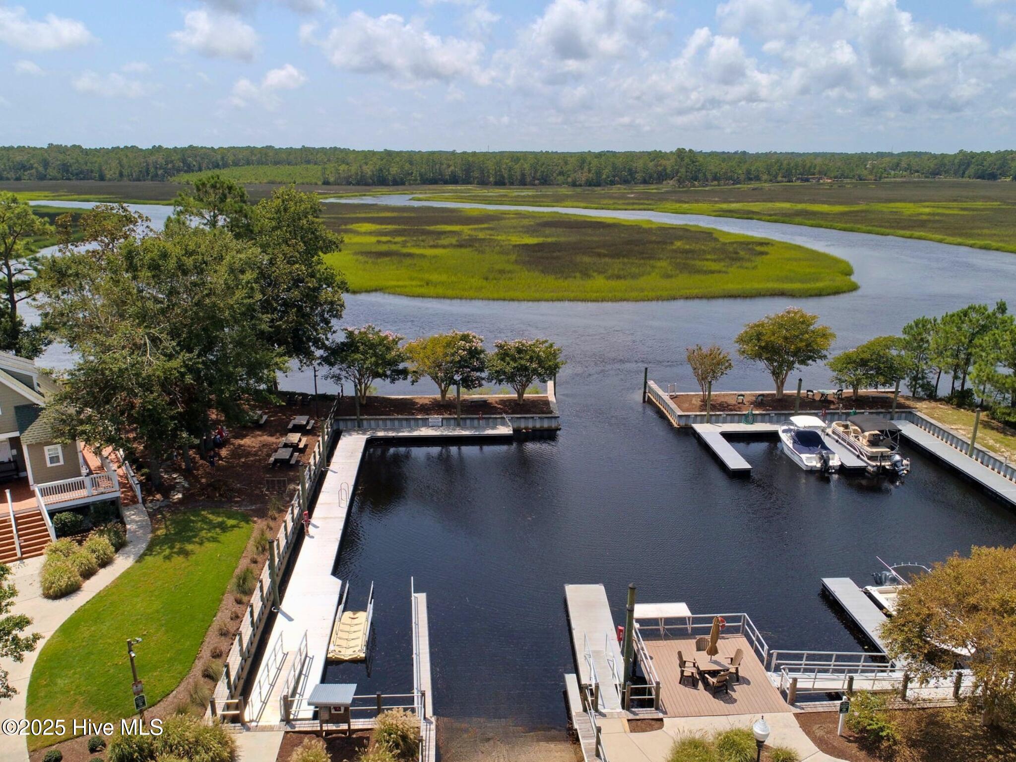 491 Deep Water Drive SE