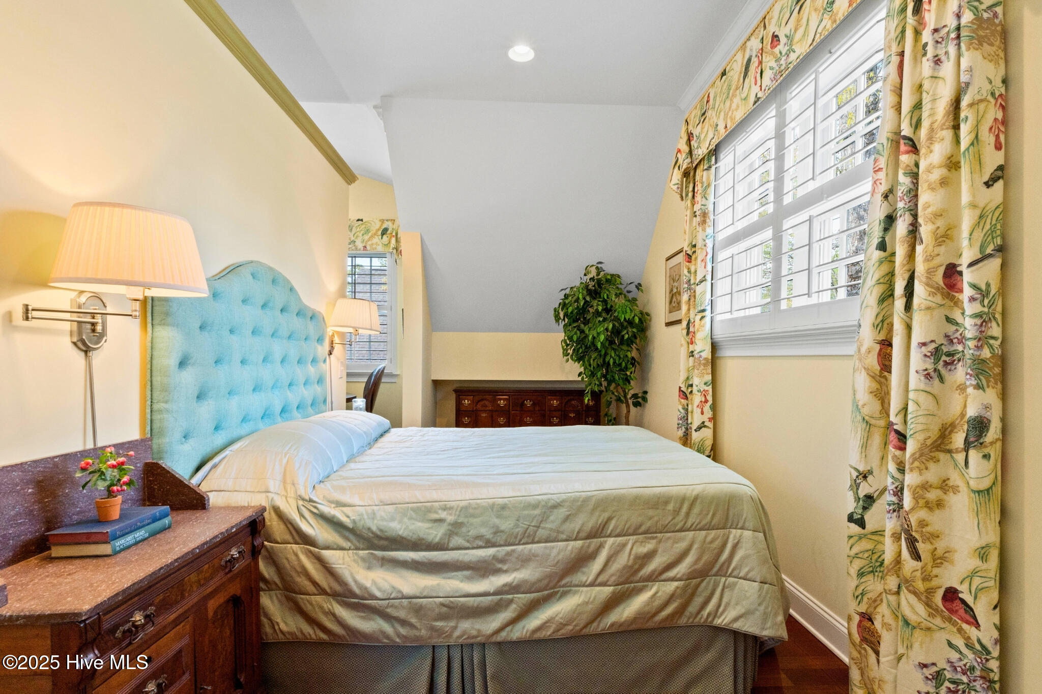 491 Deep Water Drive SE