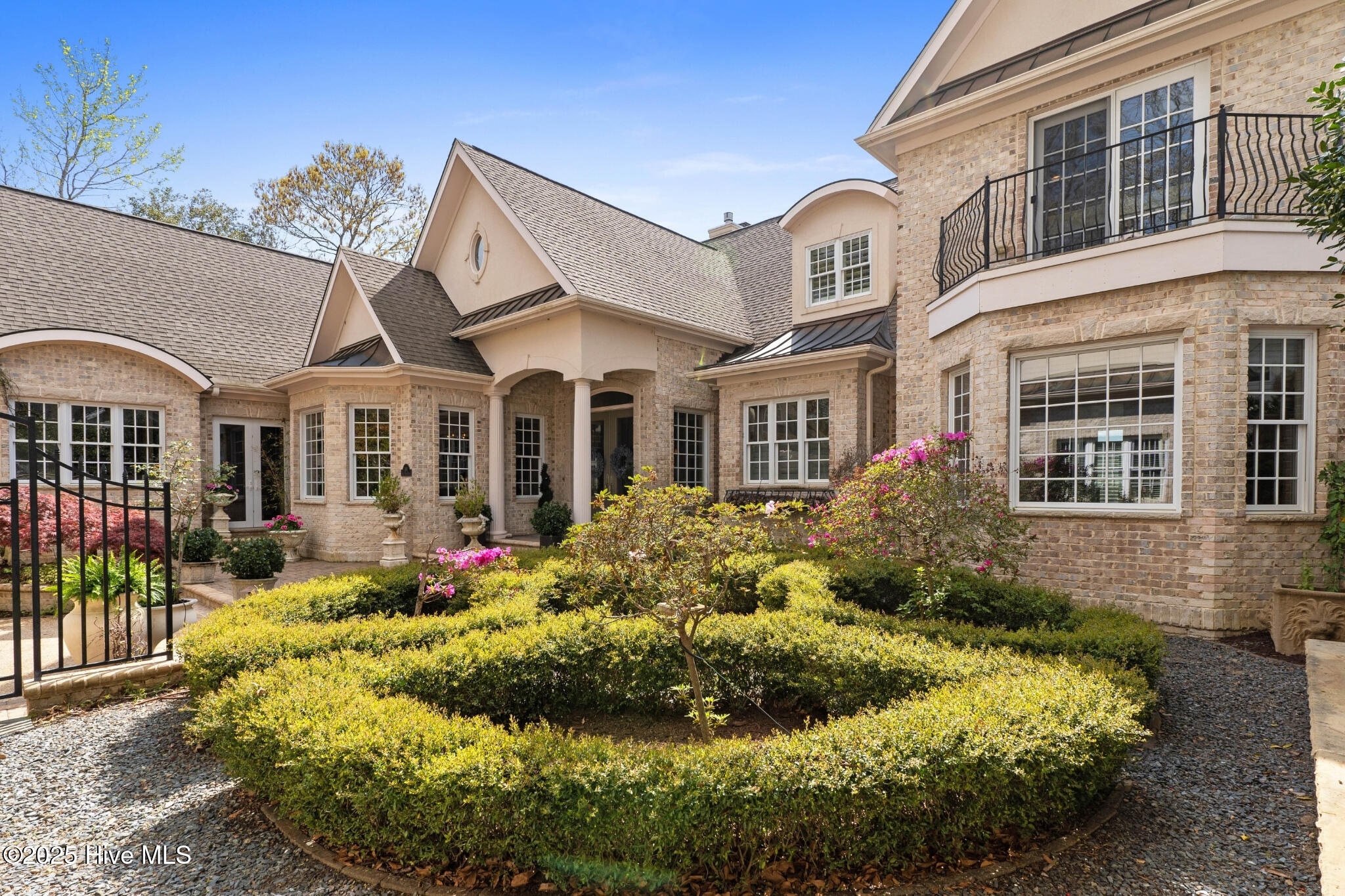 491 Deep Water Drive SE