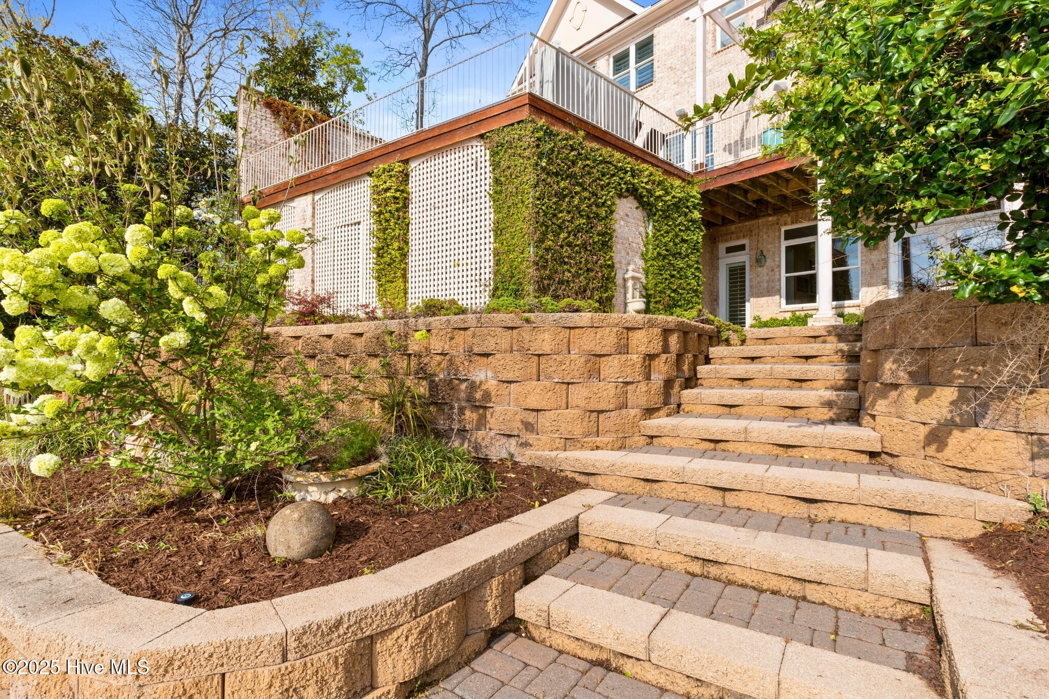 491 Deep Water Drive SE