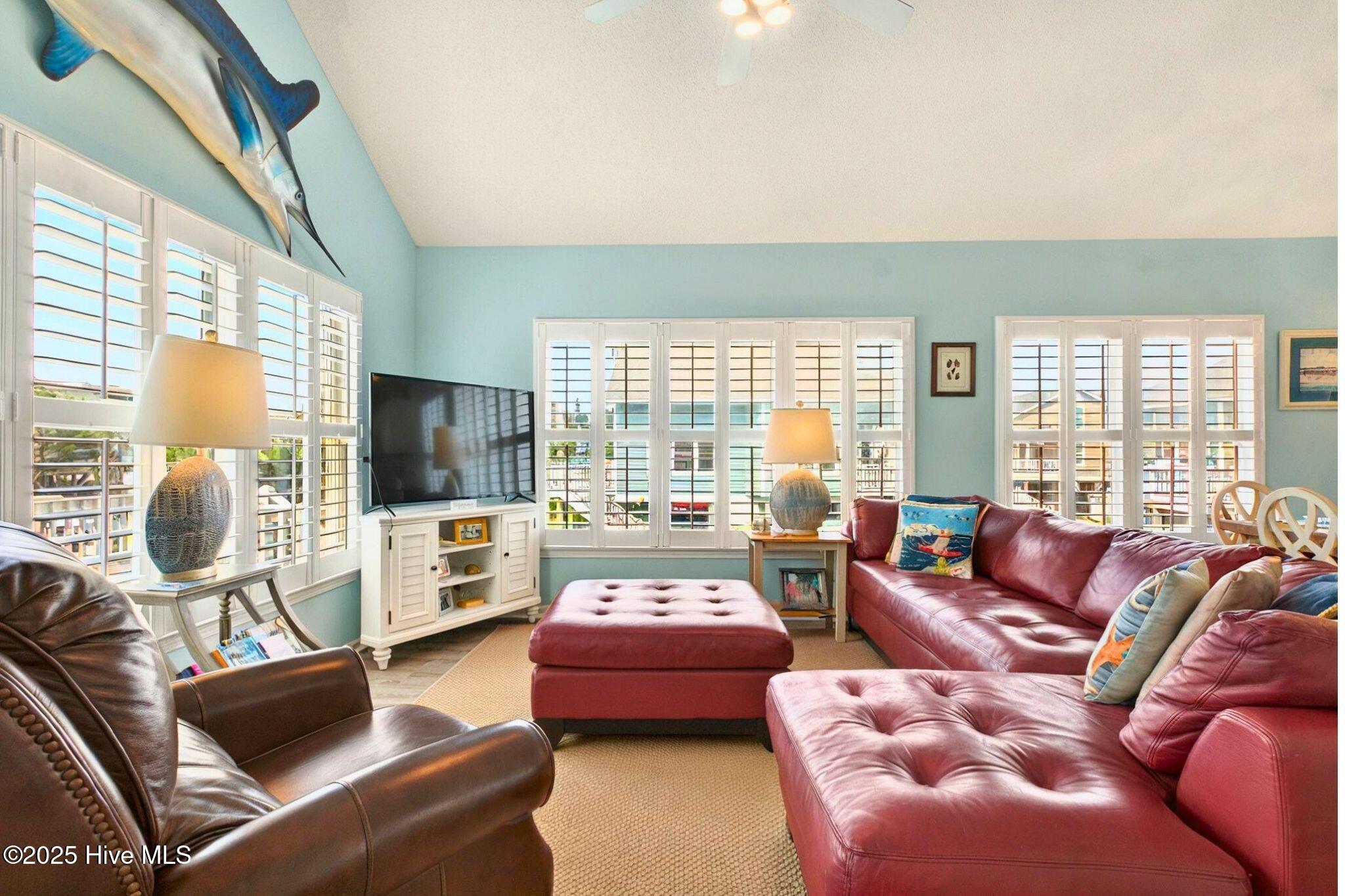 6 Indigo Court