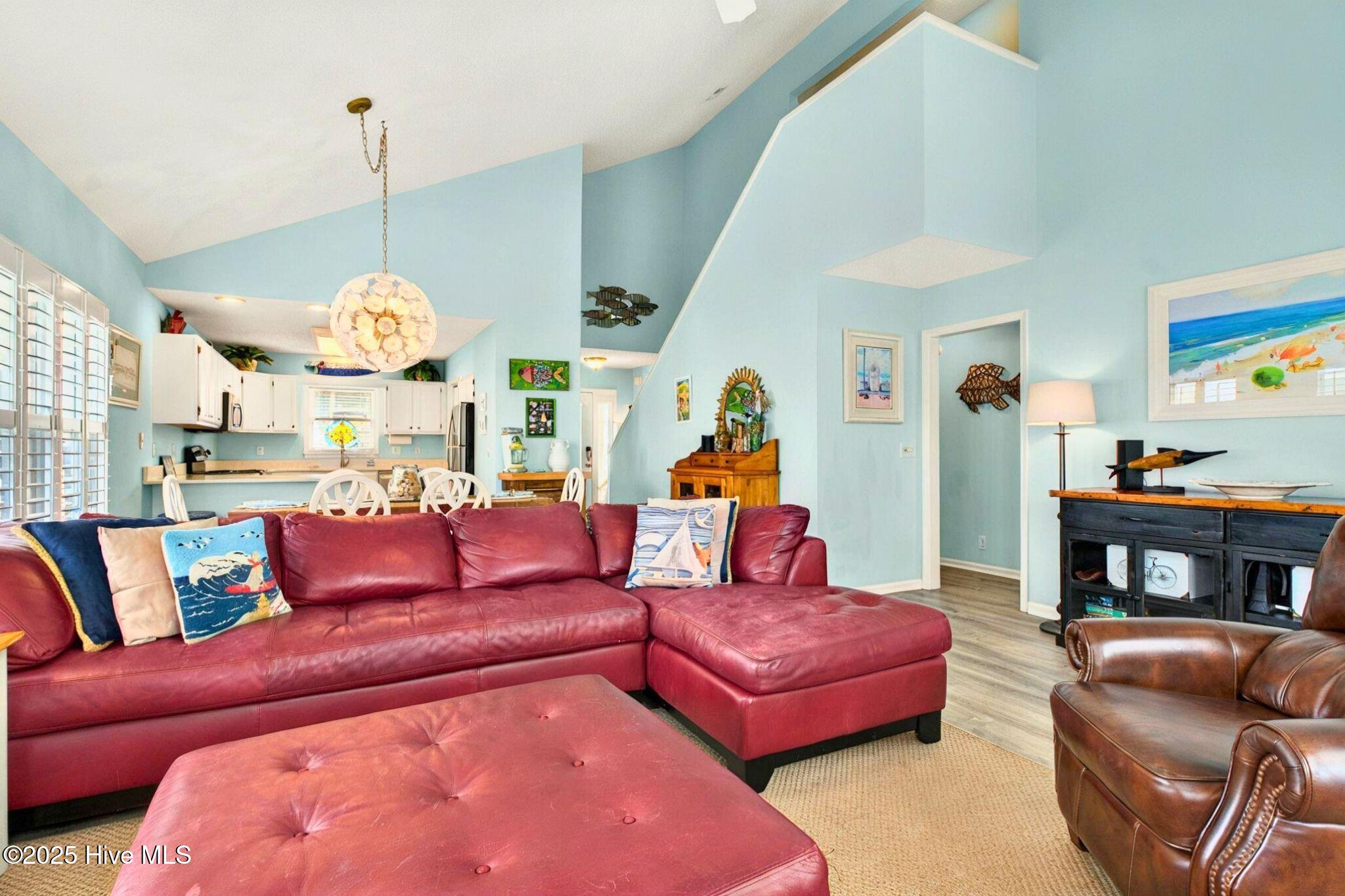 6 Indigo Court