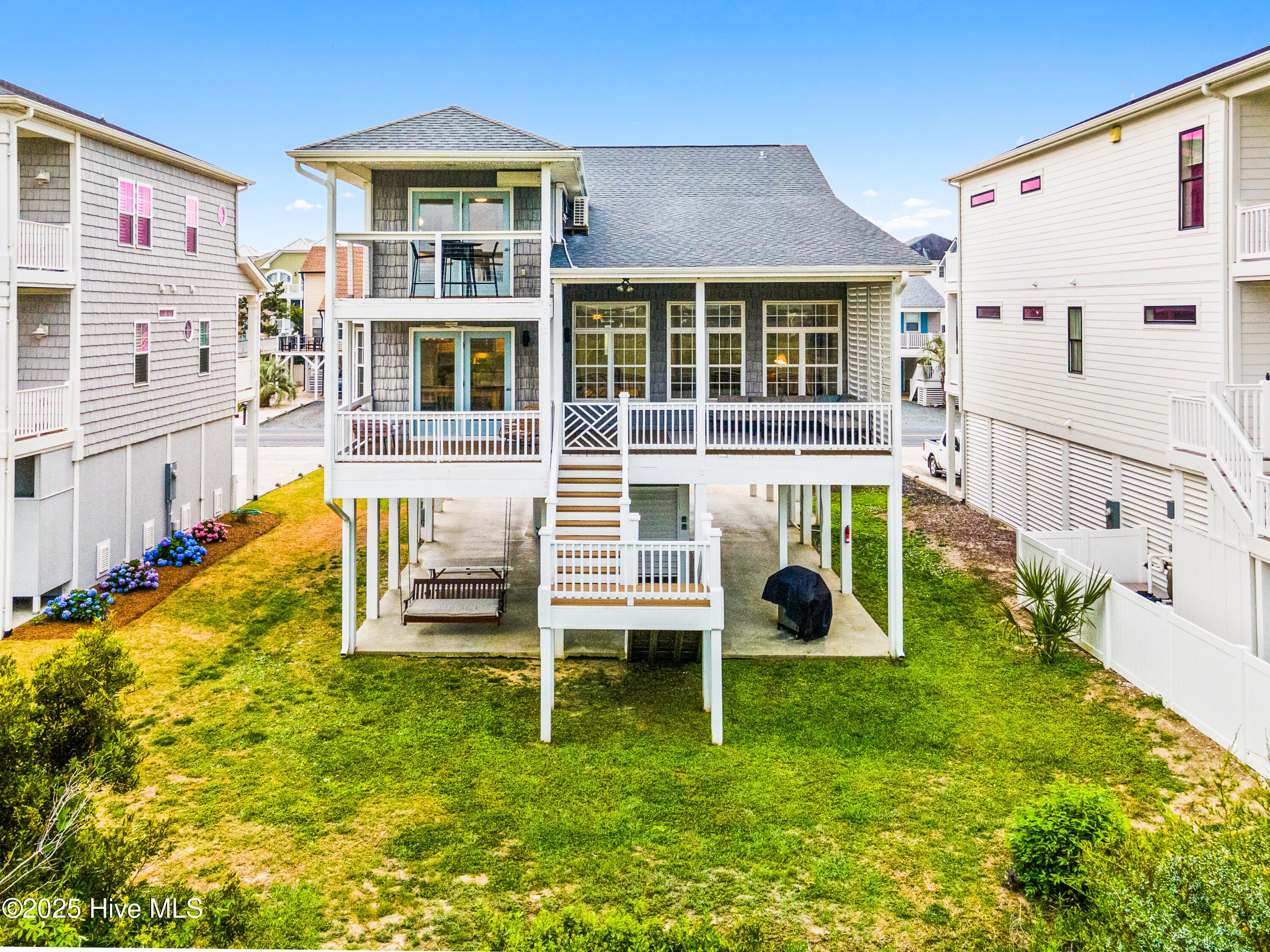 271 E Second Street