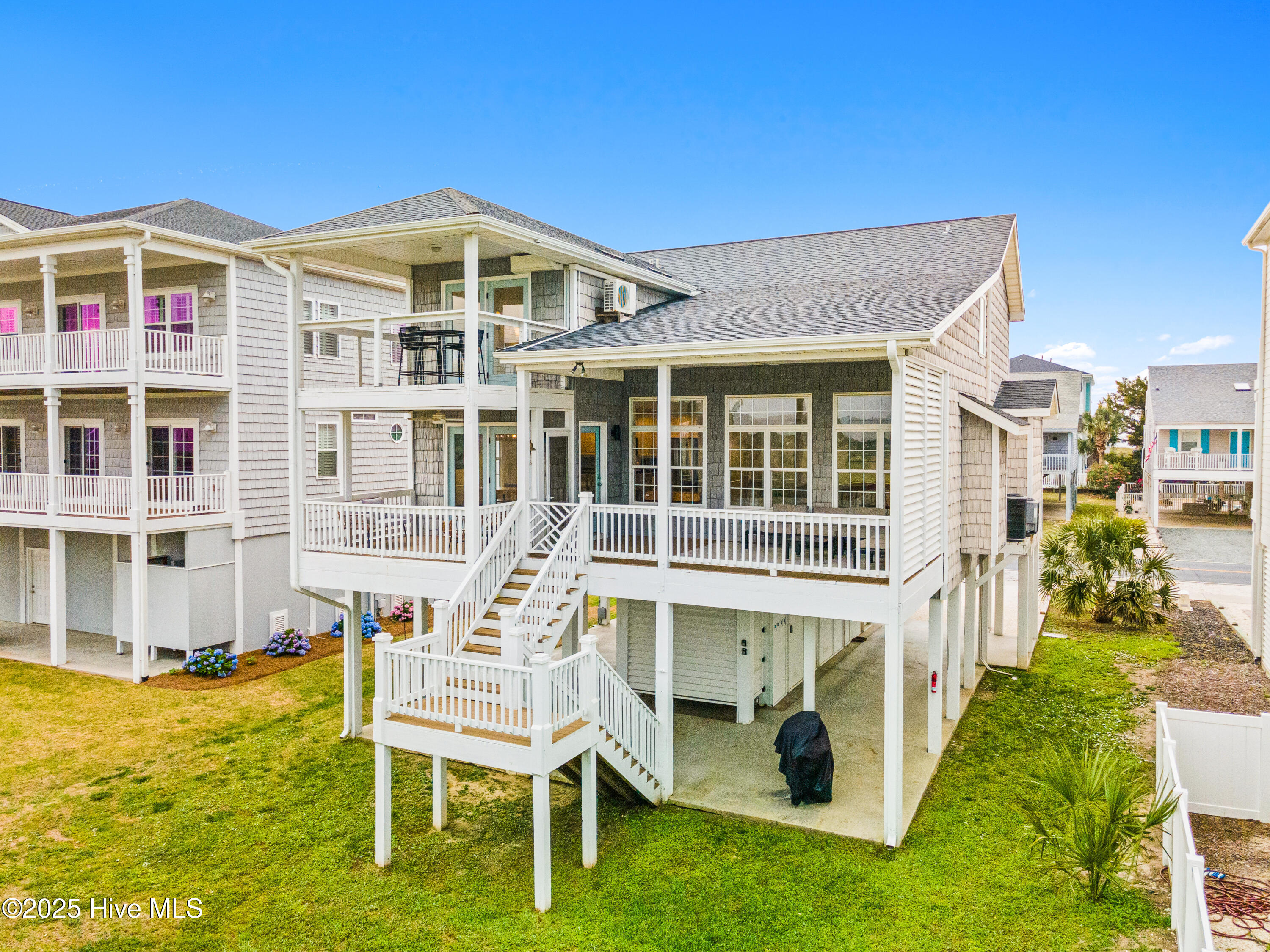 271 E Second Street