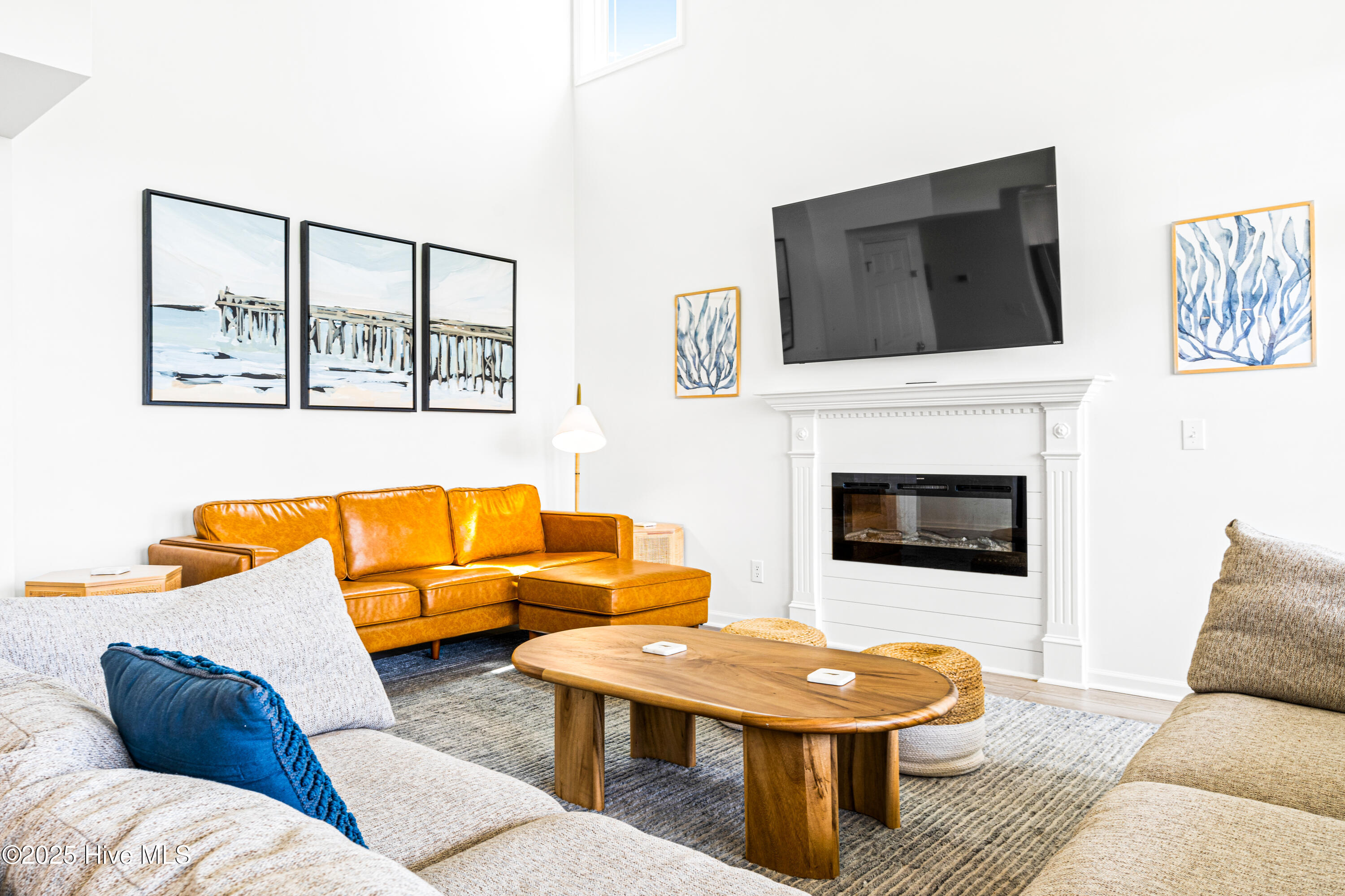 271 E Second Street