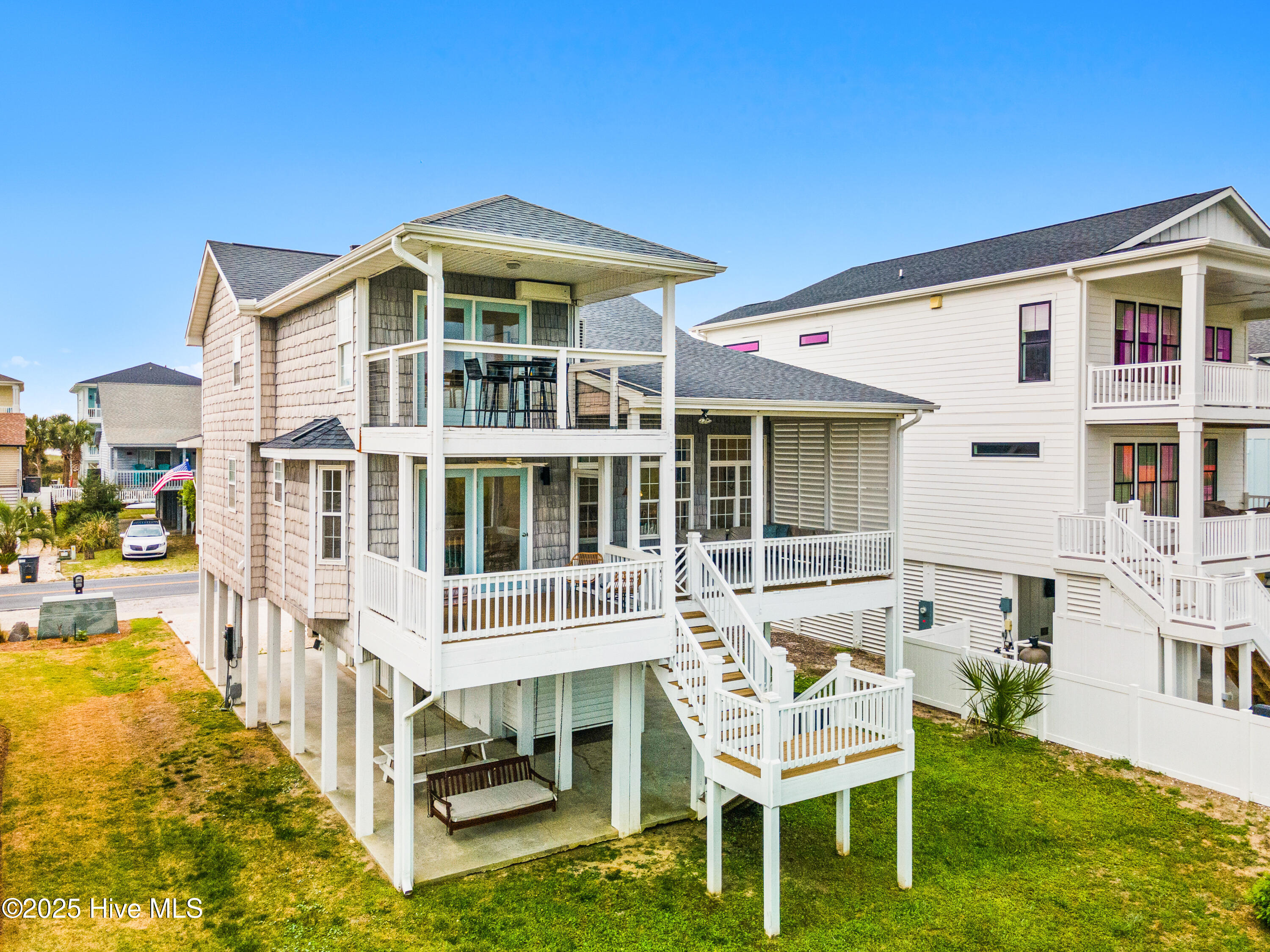 271 E Second Street