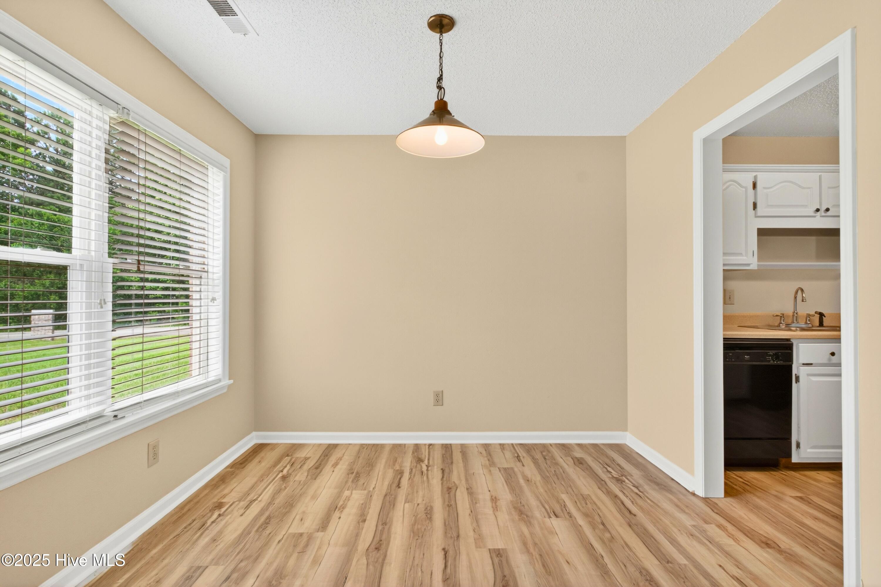 131 Pine Lake Circle SW