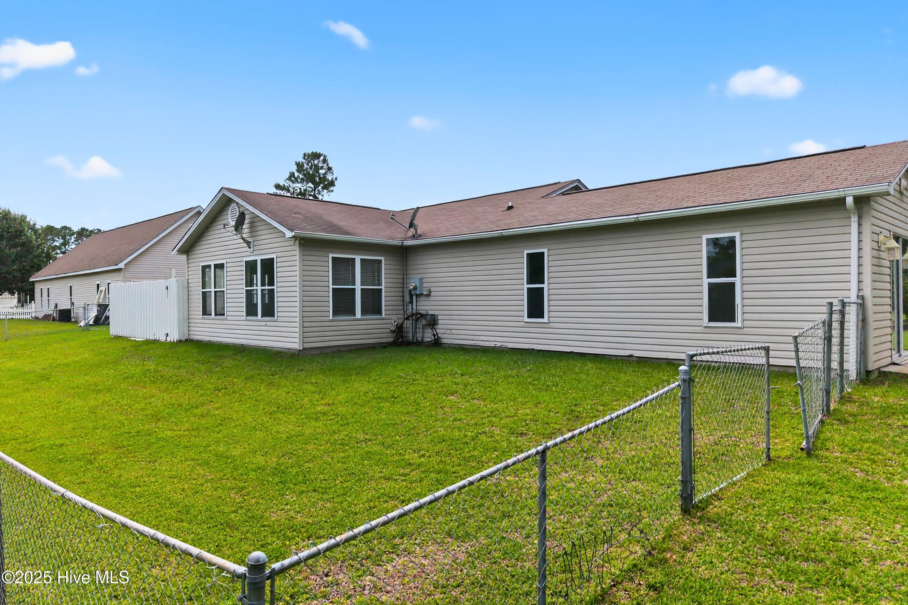 131 Pine Lake Circle SW