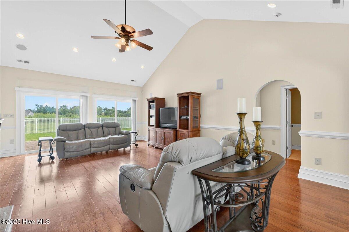 1019 Ridgewood Drive