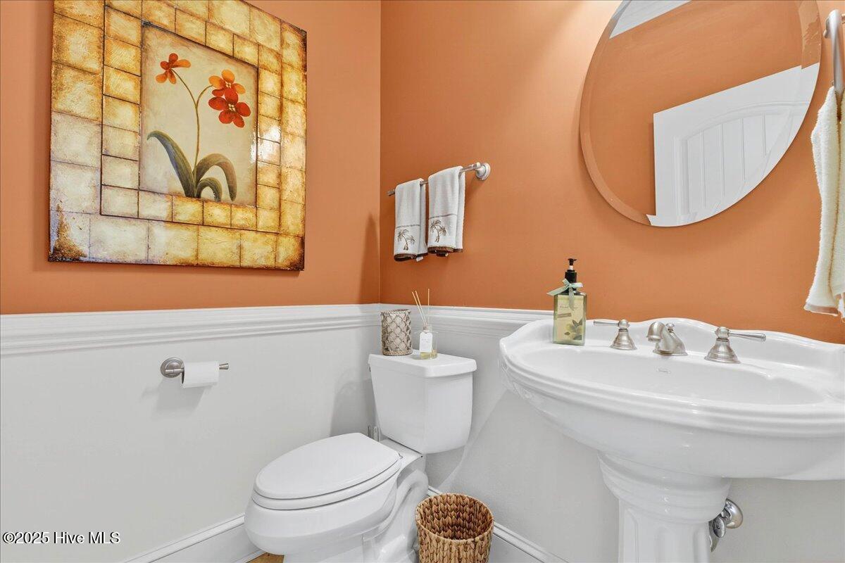 1019 Ridgewood Drive