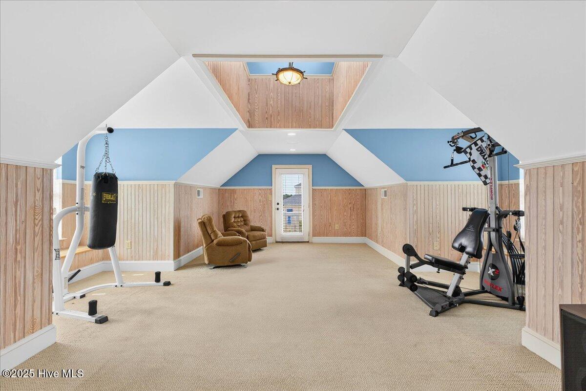 1019 Ridgewood Drive