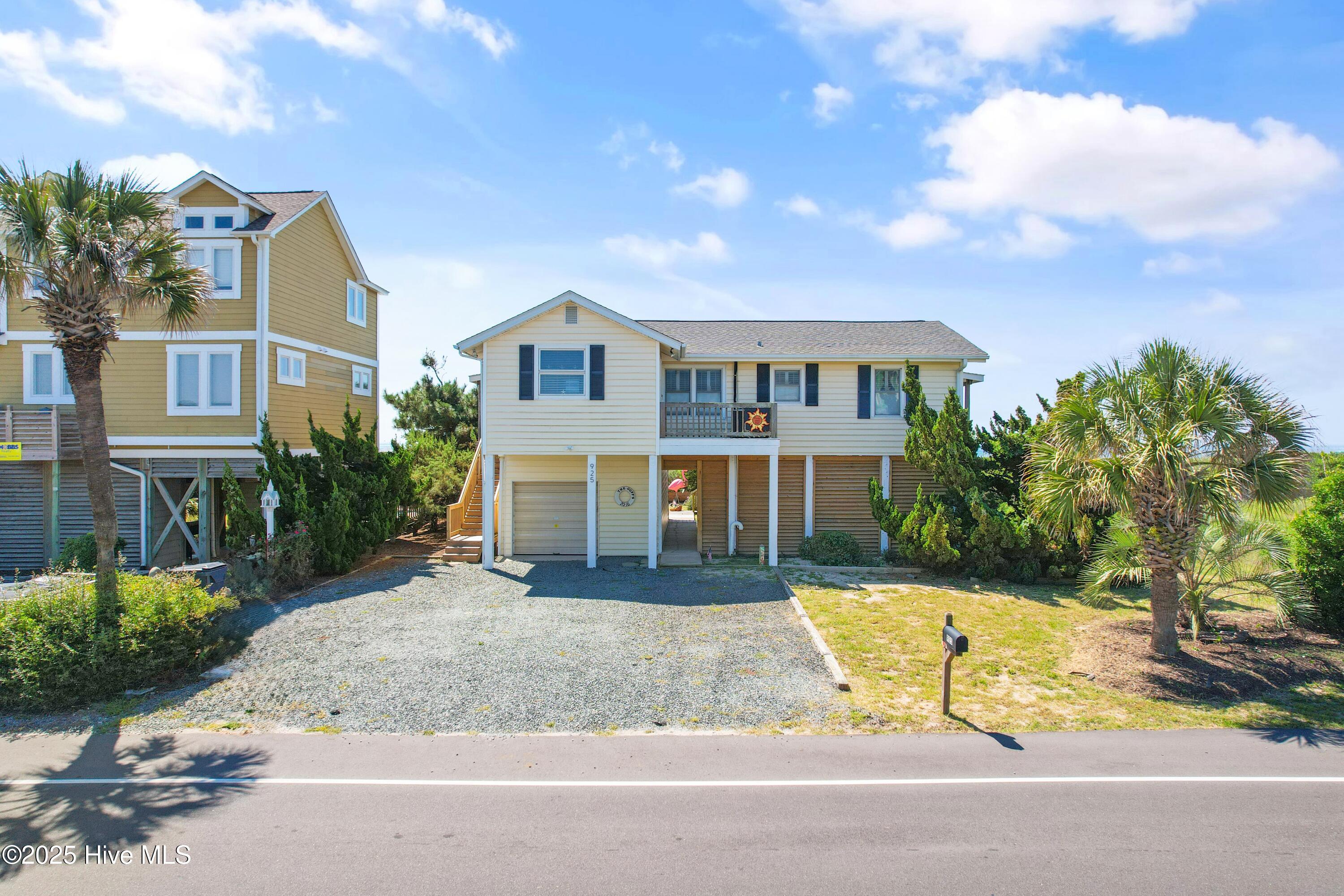 925 Ocean Boulevard W